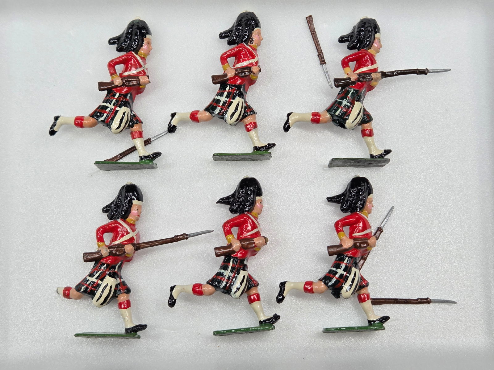 SET OF 6 VINTAGE BRITAINS SCOTTISH BLACK WATCH (1 of 4)