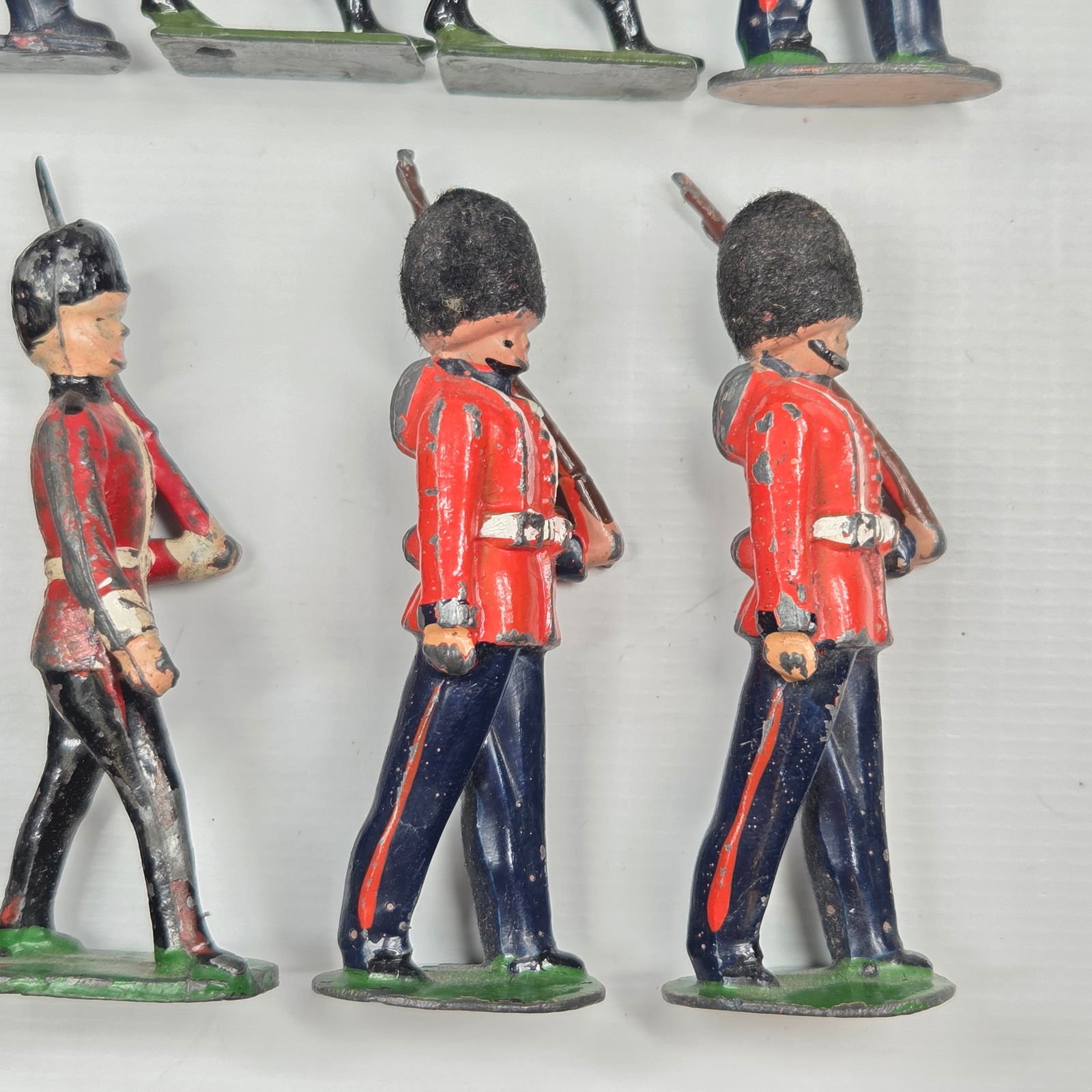 8) VARIOUS VINTAGE LEAD SCOTS GUARDS - 2