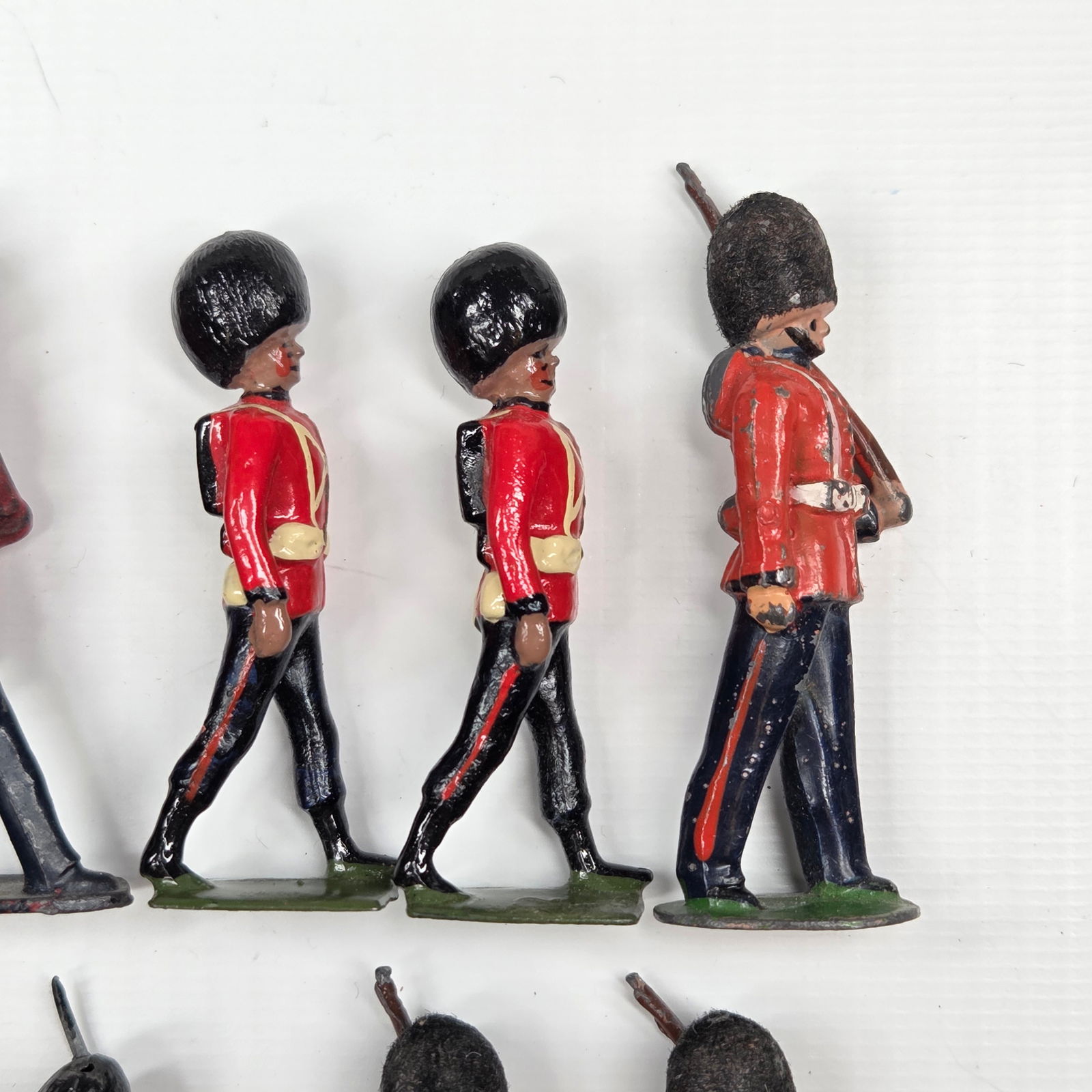8) VARIOUS VINTAGE LEAD SCOTS GUARDS - 5
