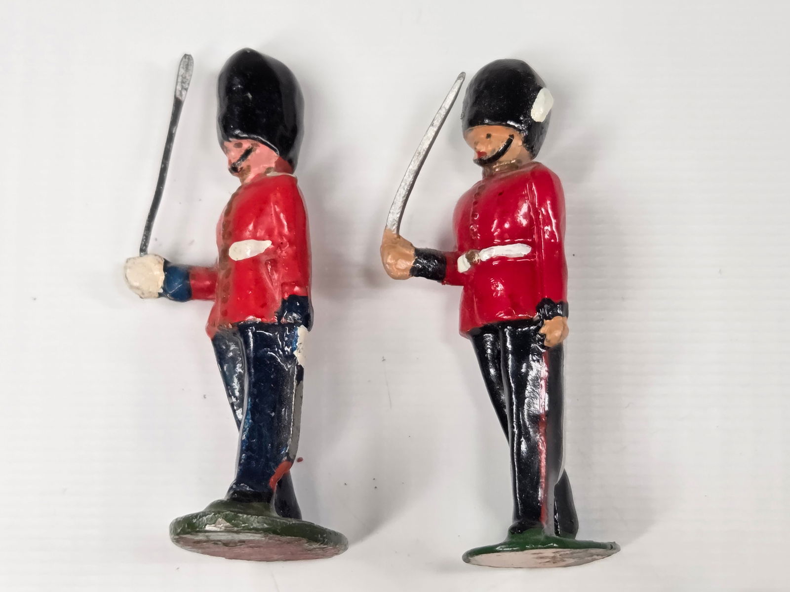 6) VINTAGE BRITAIN COLDSTREAM GUARDS REPAINT - 2