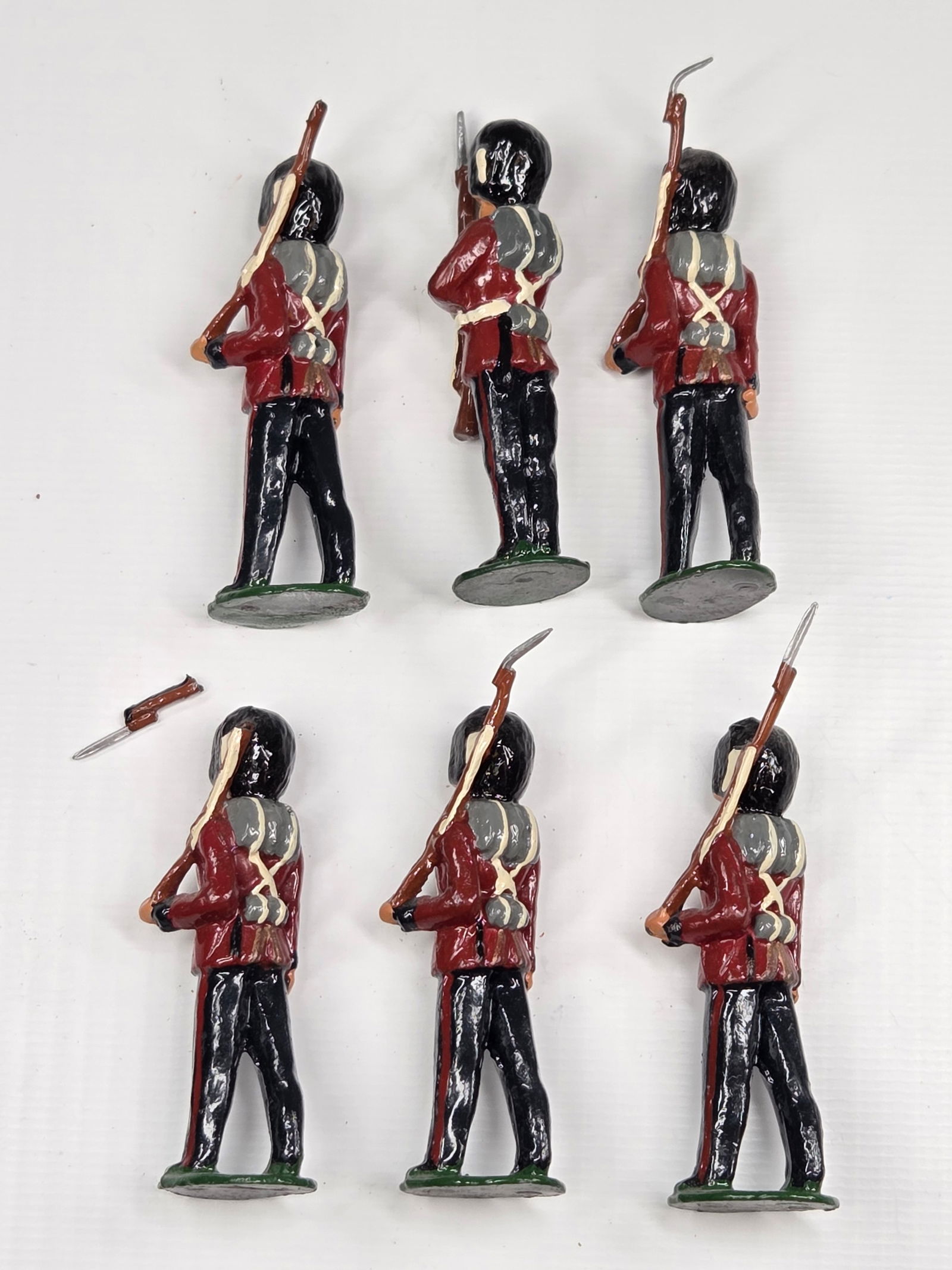 6) VINTAGE BRITAIN COLDSTREAM GUARDS REPAINT - 4