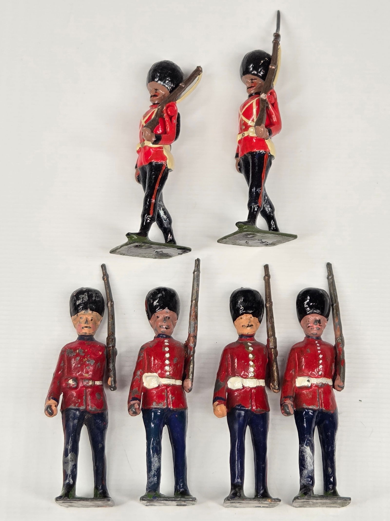 6) VARIOUS BRITAIN GUARDS: ALL REMAIN IN FAIR TO GOOD CONDITION, SHOWING PAINT WEAR.