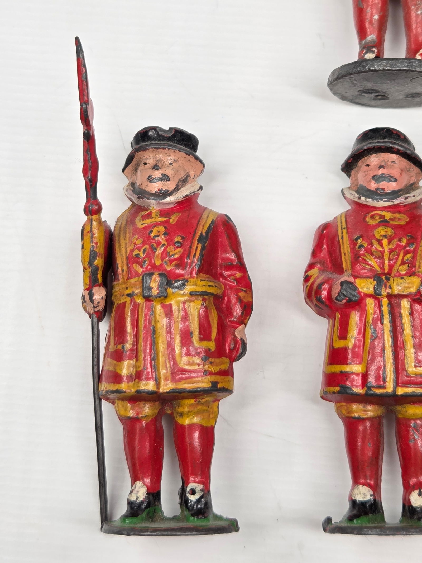 7) VINTAGE LEAD BEEFEATER GUARDS - 3