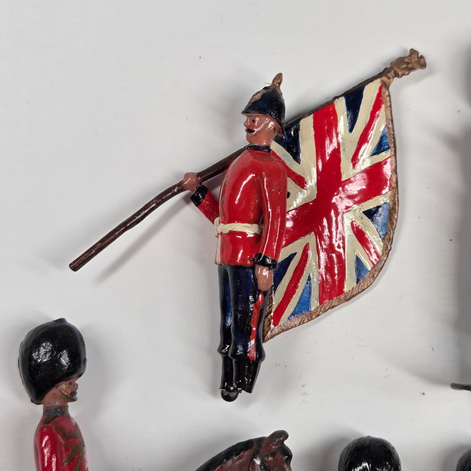 7) VARIOUS VINTAGE BRITAIN GUARDS - 4