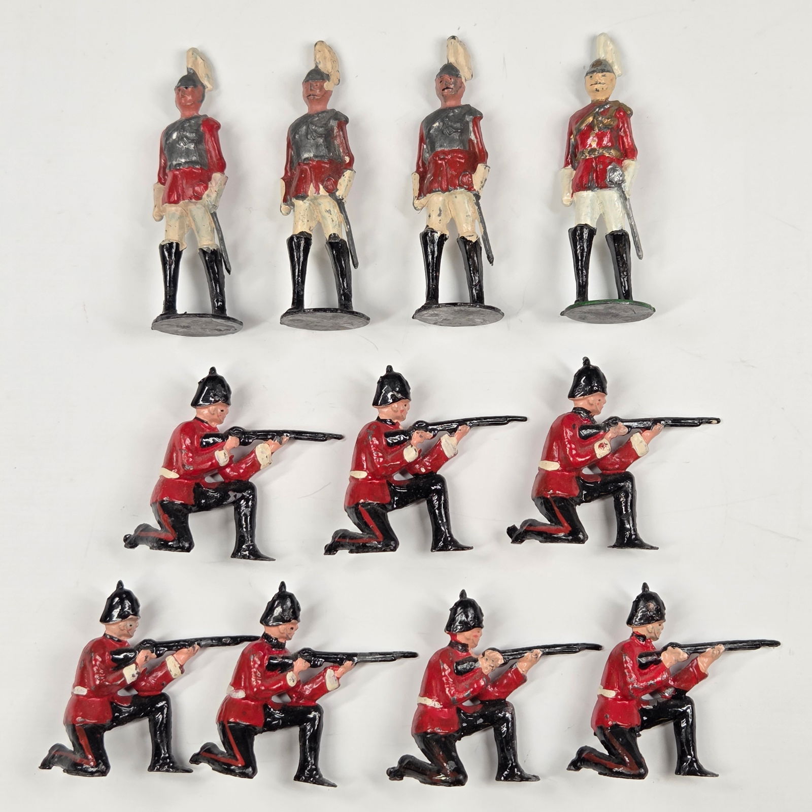7) VINTAGE BRITAIN SOLDIERS KNEELING W/ RIFLE & 4) SOLDIERS W/ SWORDS (1 of 6)