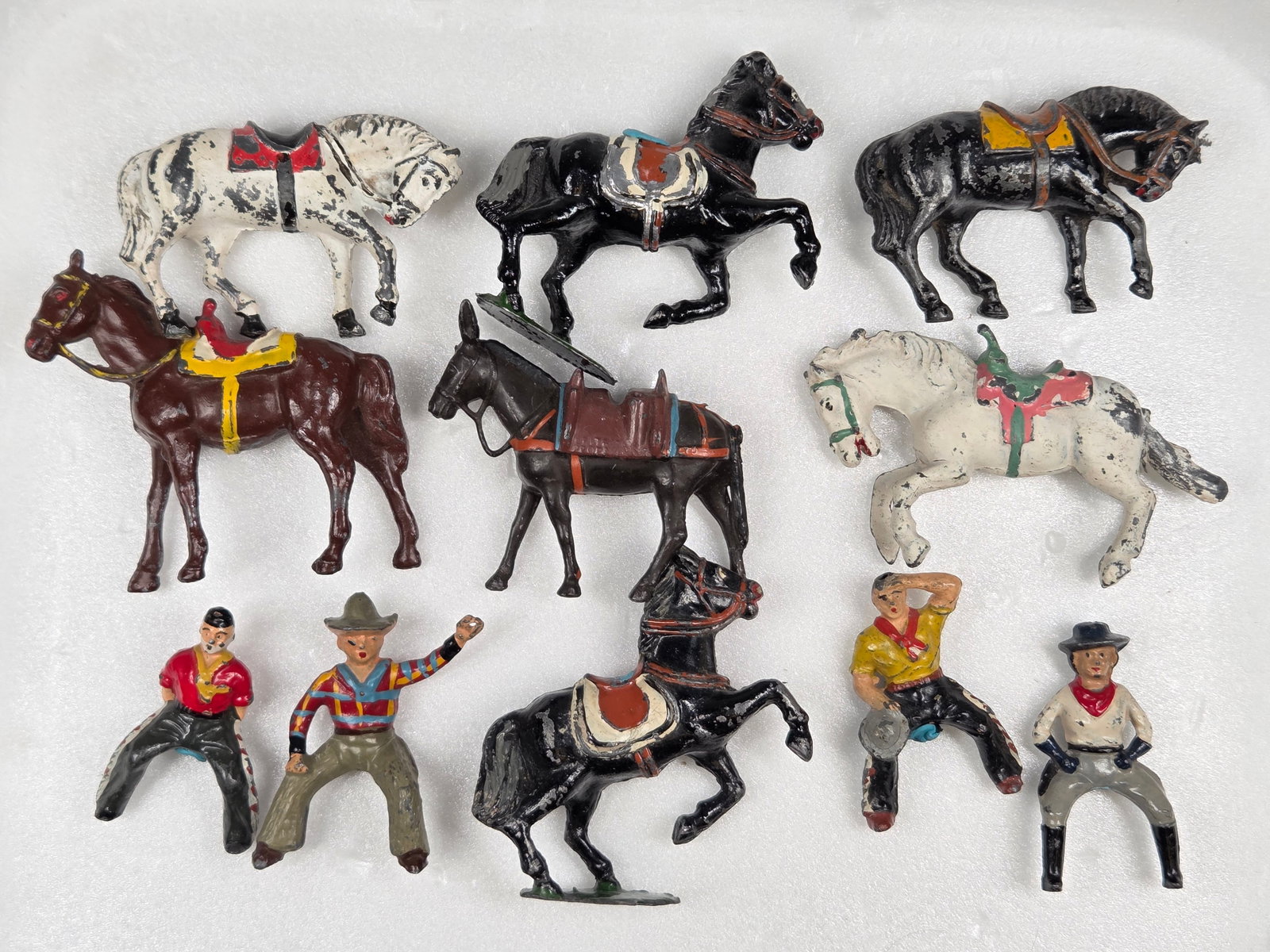 VARIOUS VINTAGE LEAD COWBOYS & HORSE (1 of 5)