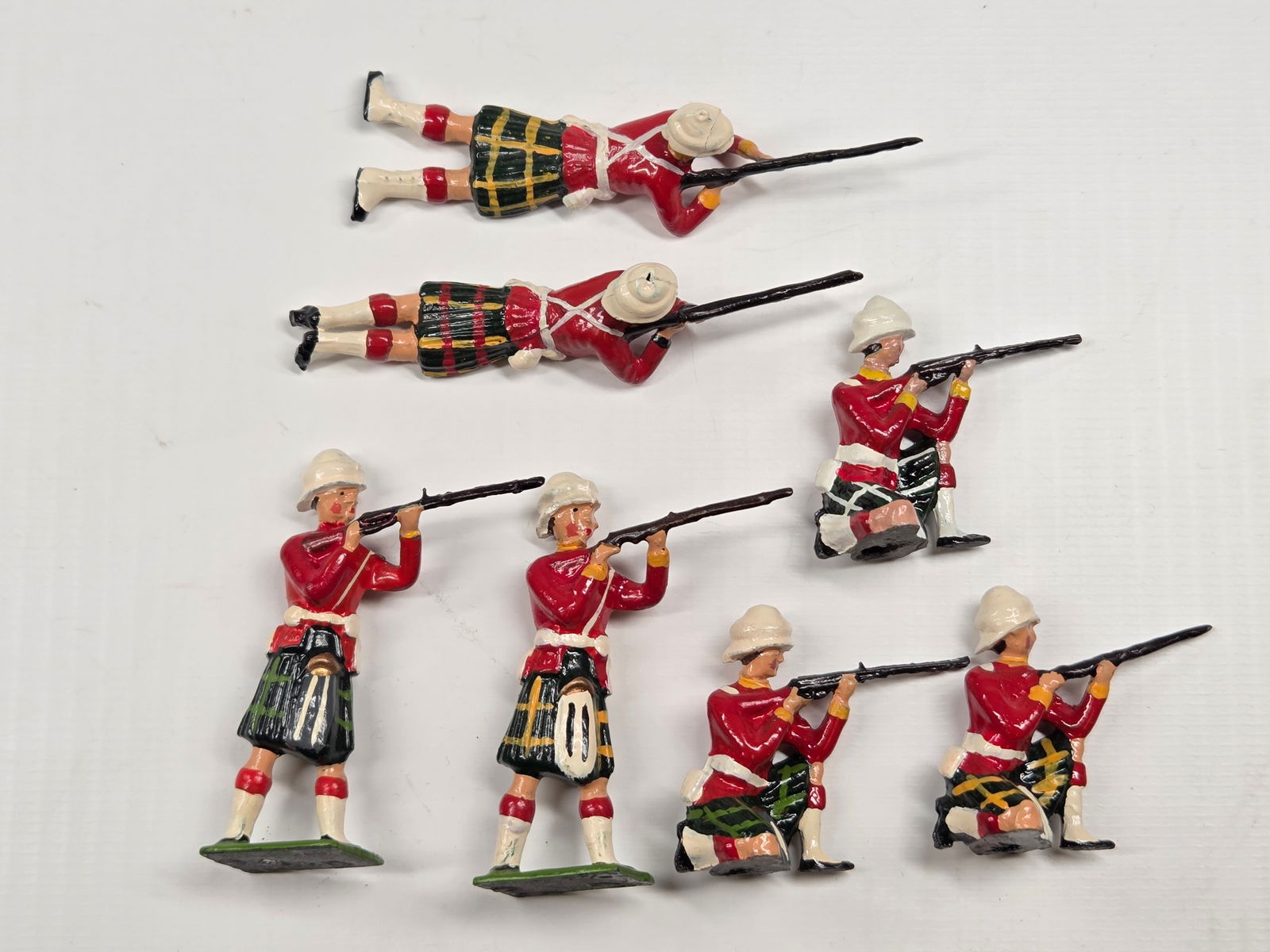 7) VINTAGE BRITAIN CAMERON HIGHLANDERS (1 of 4)