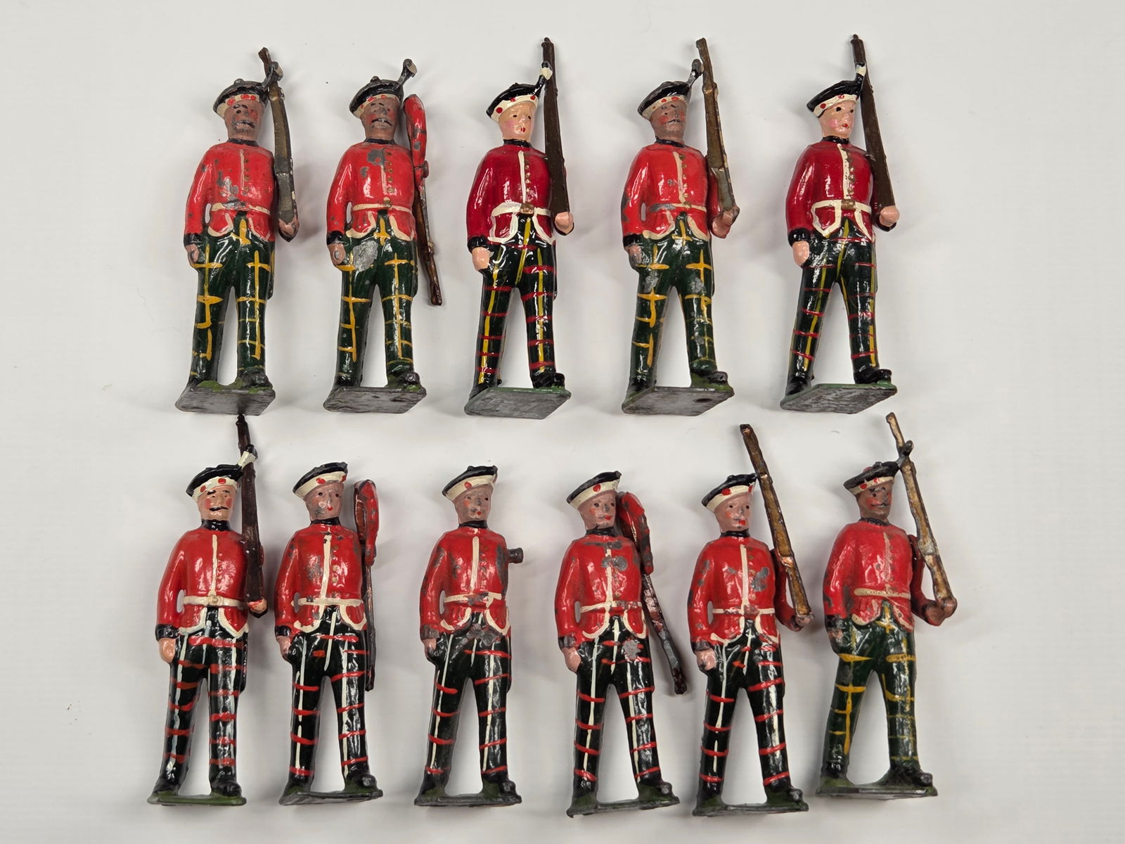11) VINTAGE BRITAIN KING'S OWN SCOTTISH BORDERERS (1 of 4)