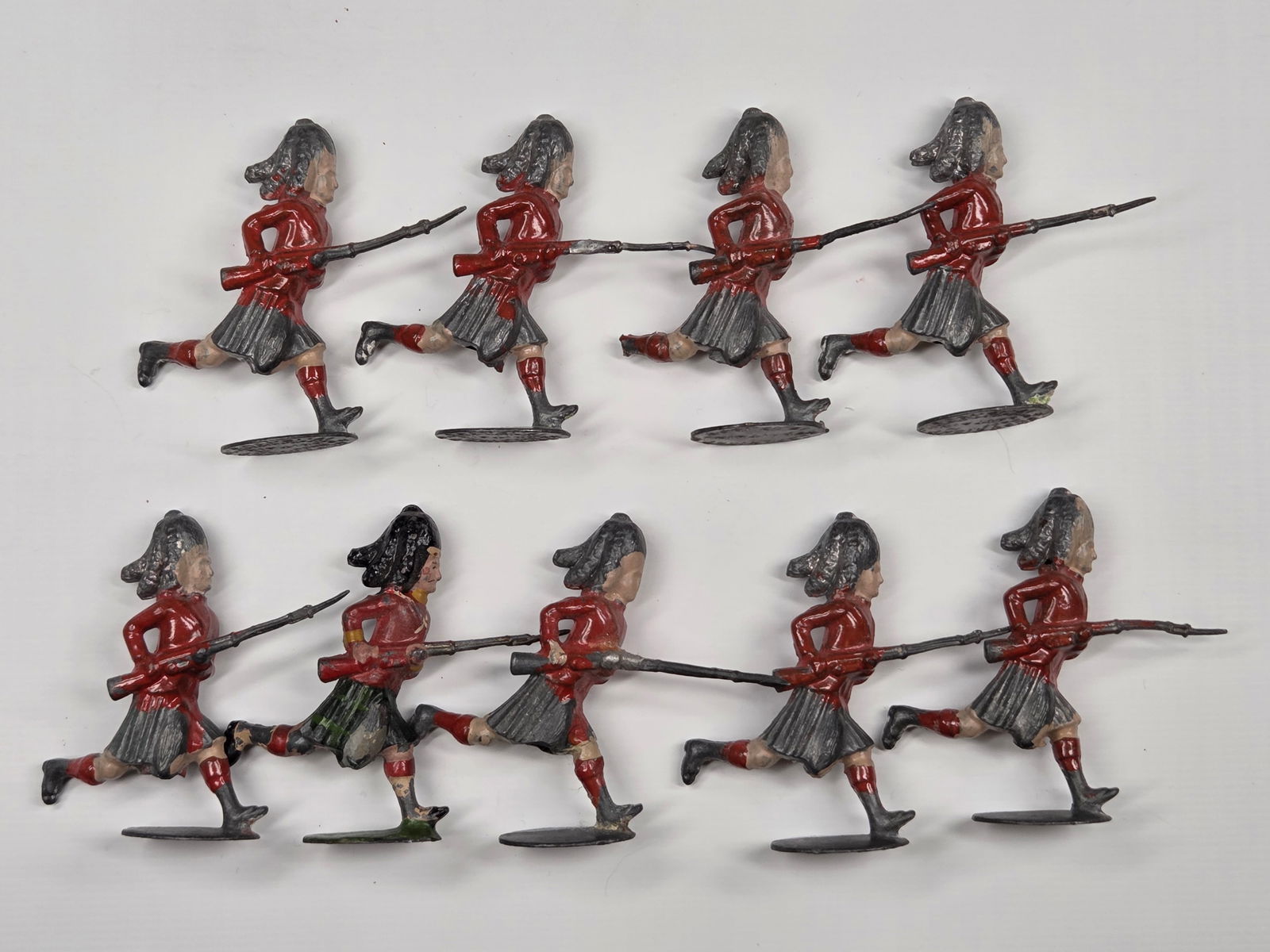 9) EARLY BRITAIN SCOTTISH REGIMENT CHARGING / RUNNING (1 of 4)