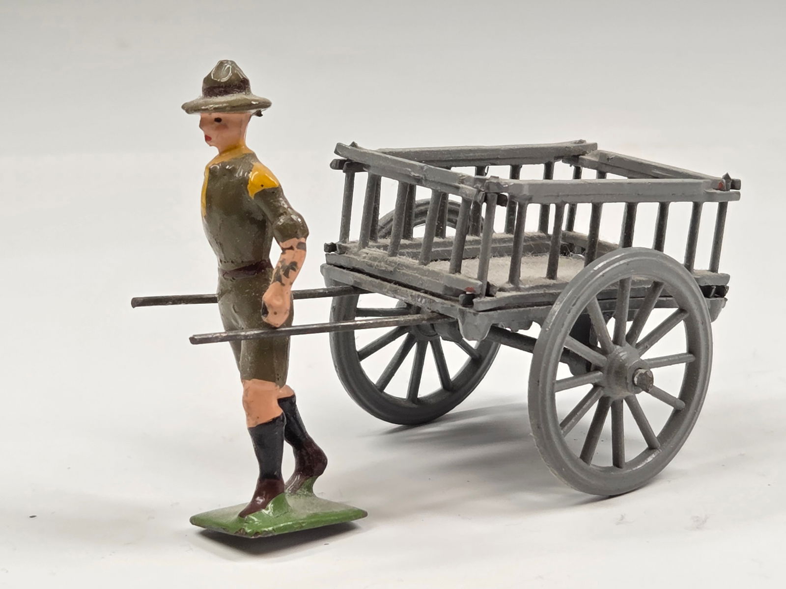 VINTAGE BRITAIN LEAD BOY SCOUT PULLING CAR (1 of 5)