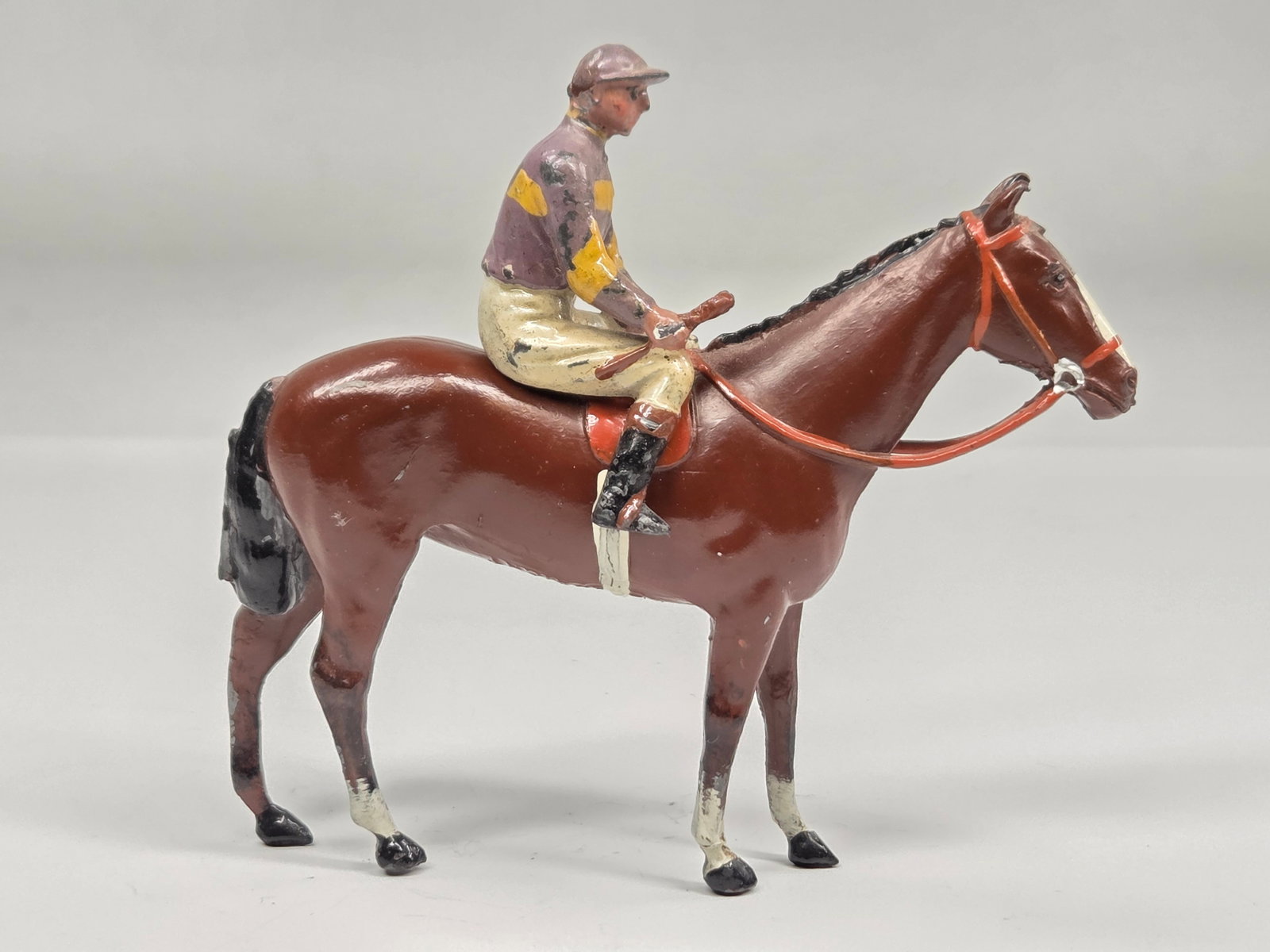 VINTAGE BRITAIN LEAD JOCKEY W/ HORSE (1 of 4)