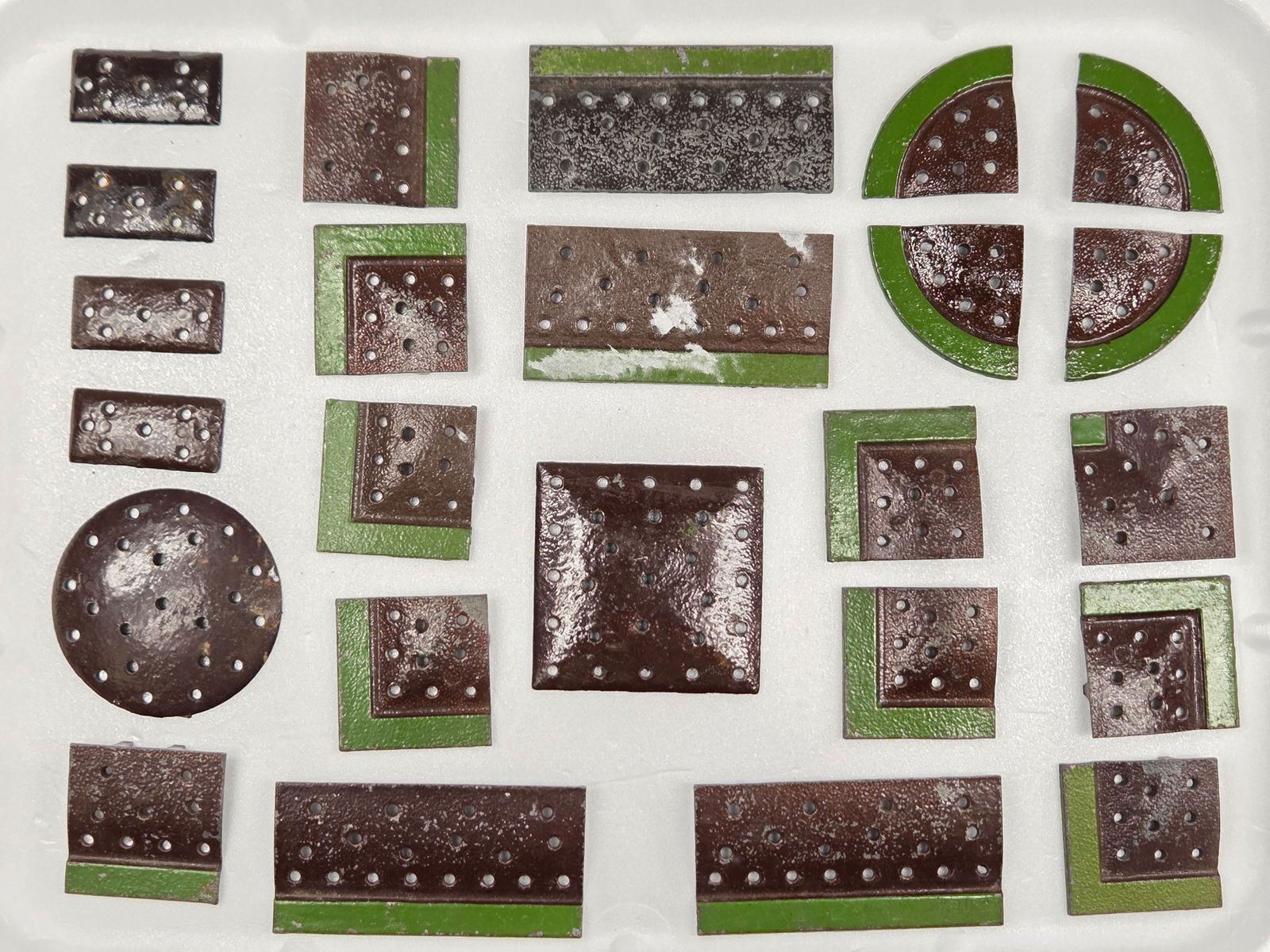 VINTAGE BRITAINS METAL FLORAL GARDEN SCENE PIECES (1 of 6)