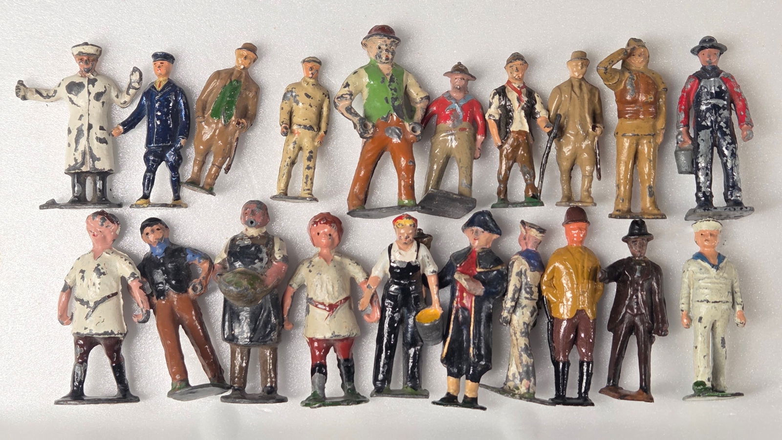 ASSORTMENT OF VARIOUS LEAD FIGURES (1 of 6)