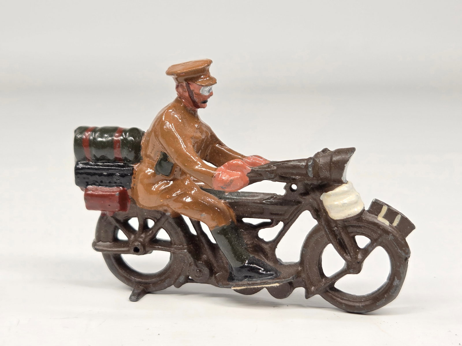 VINTAGE BRITAINS LEAD MILITARY MOTORCYCLE (1 of 3)