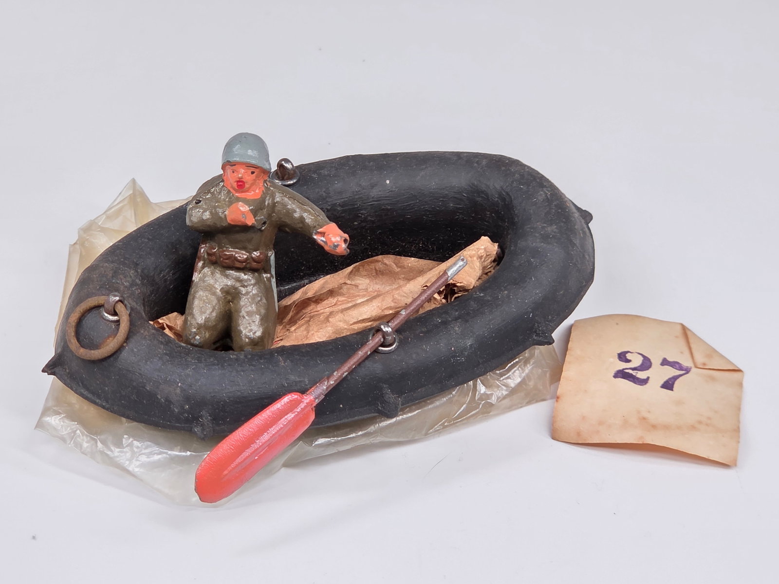 VINTAGE FRENCH LEAD MILITARY RAFT, OARS & SOLDIER (1 of 4)