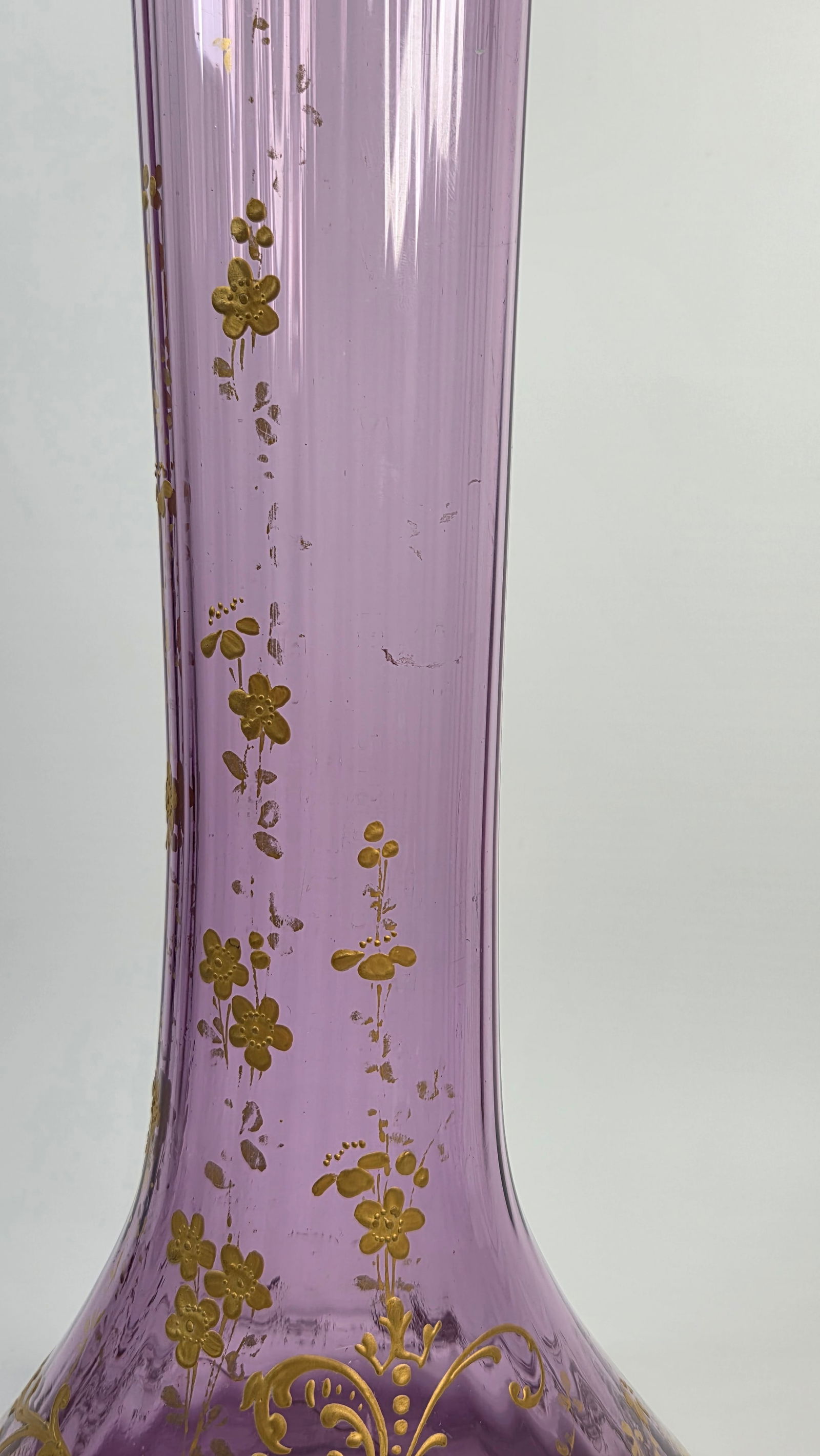 VICTORIAN AMETHYST STRETCHED VASE W/ GOLD PAINT - 3