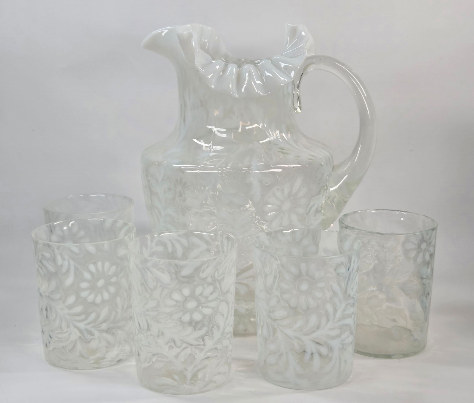 WHITE OPALESCENT DAISY & FERN GLASS WATER SET: SET REMAINS IN GOOD CONDITION, SHOWING SOME TYPICAL USAGE WEAR. A FEW SMALL CHIPS ALONG CUP EDGES.