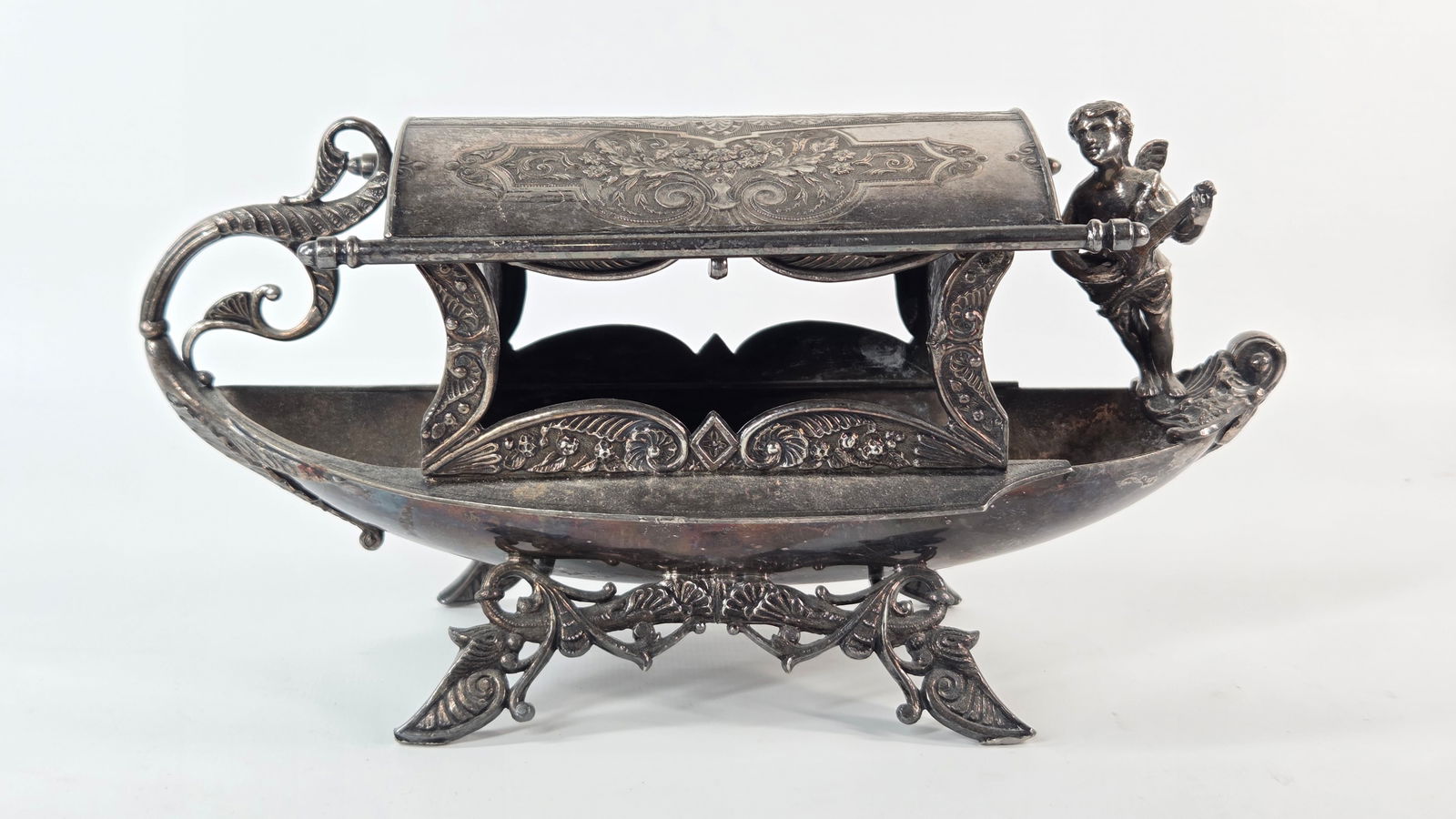 VICTORIAN ERA SILVER PLATE FIGURAL GONDOLA JEWELRY CASKET (1 of 7)