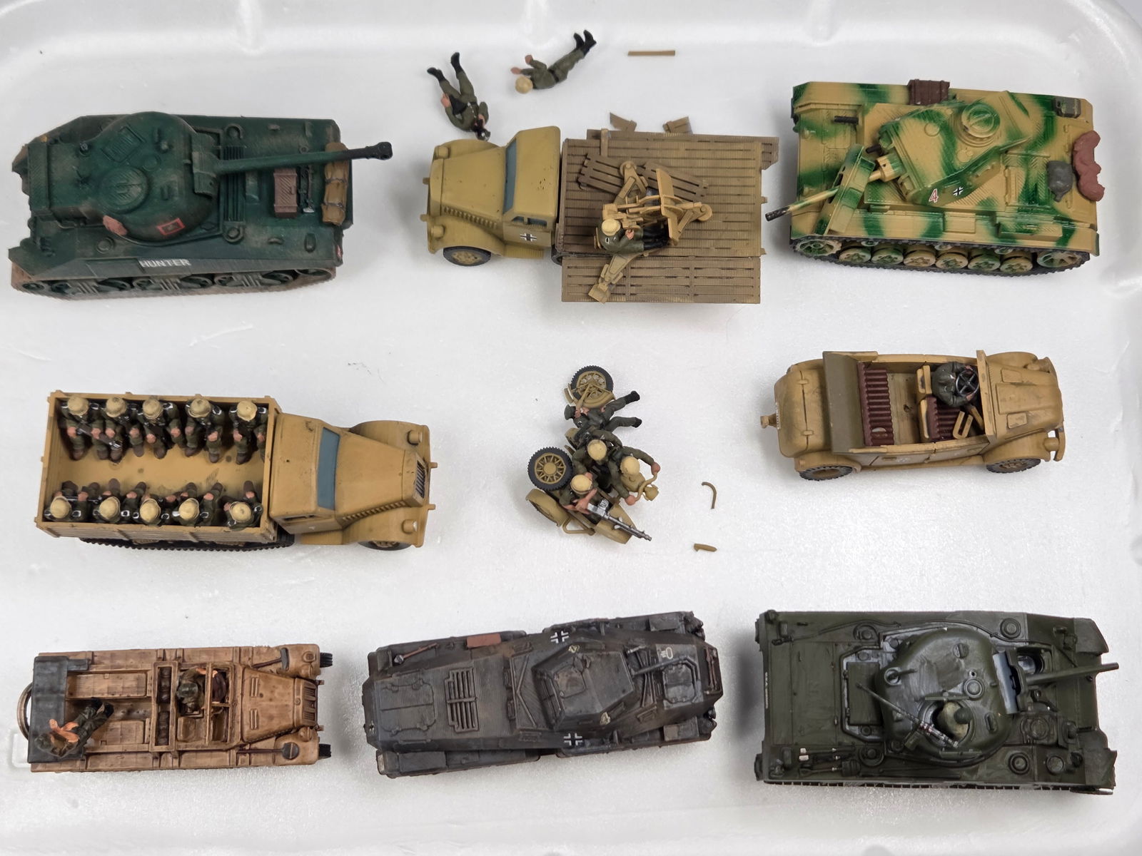 ASSORTMENT OF VARIOUS MILITARY PLAYSET VEHICLES (1 of 5)