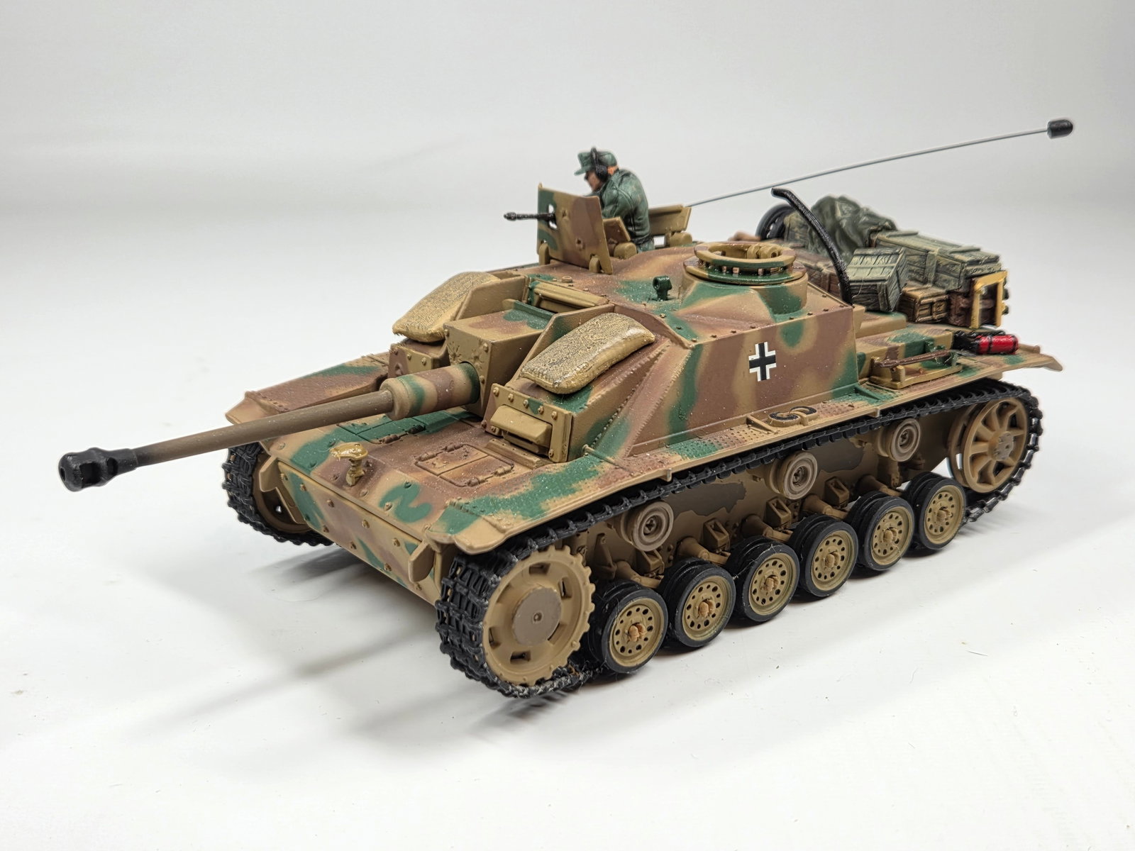 UNIMAX FORCES OF VALOR 1/32 SCALE TANK (1 of 5)