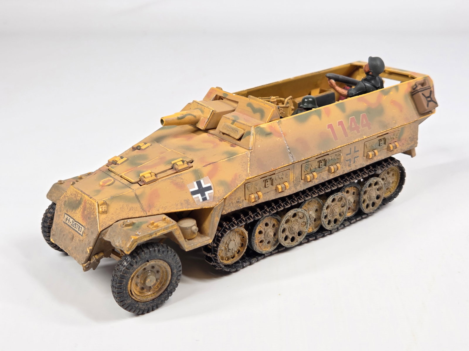 UNIMAX FORCE OF VALOR 1/32 SCALE HALF TRACK (1 of 4)