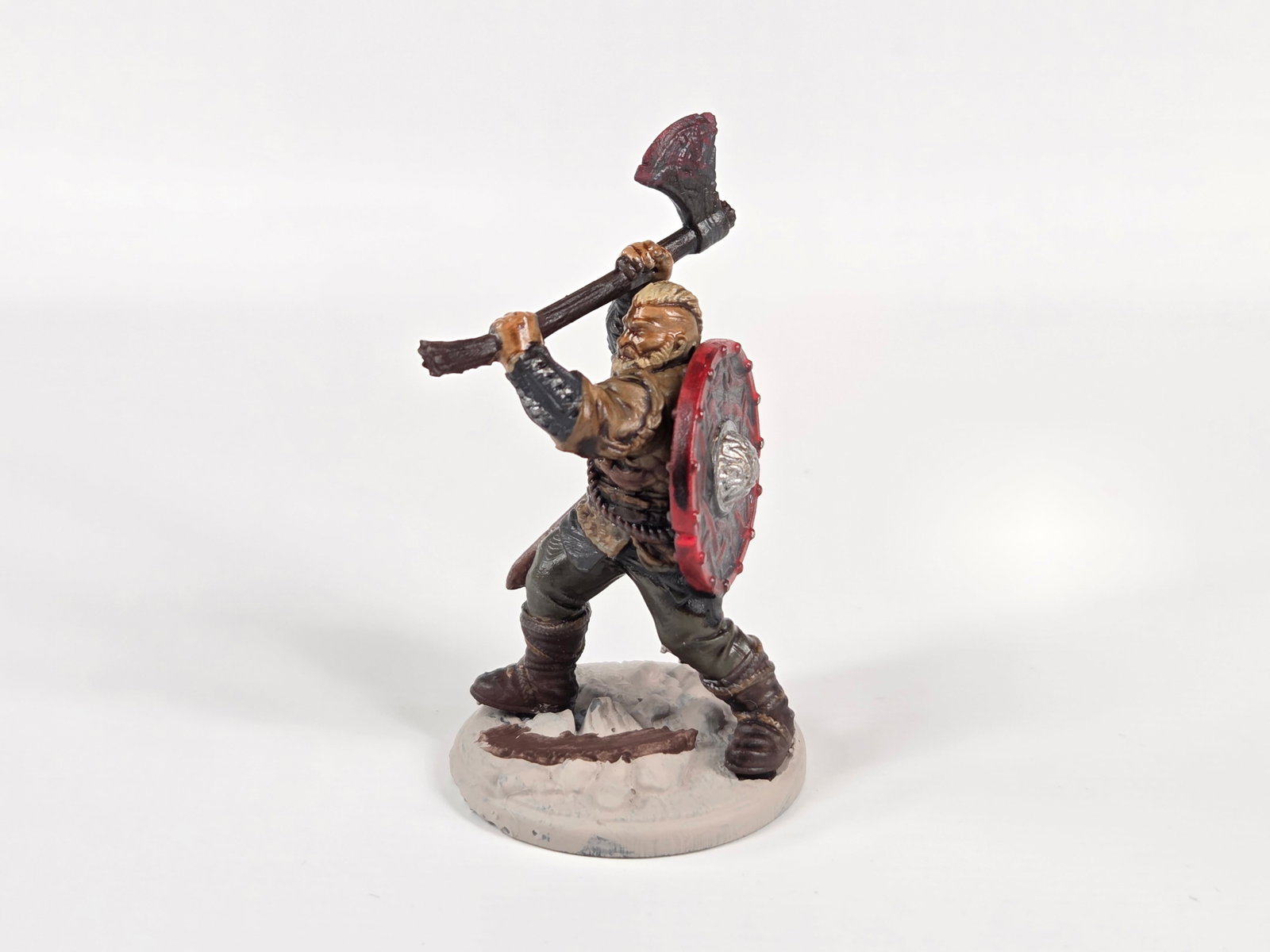 ASSORTED LOT OF VARIOUS BRAND WAR GAMING SOLDIERS: ALL REMAIN IN VERY GOOD HAND PAINTED CONDITION.