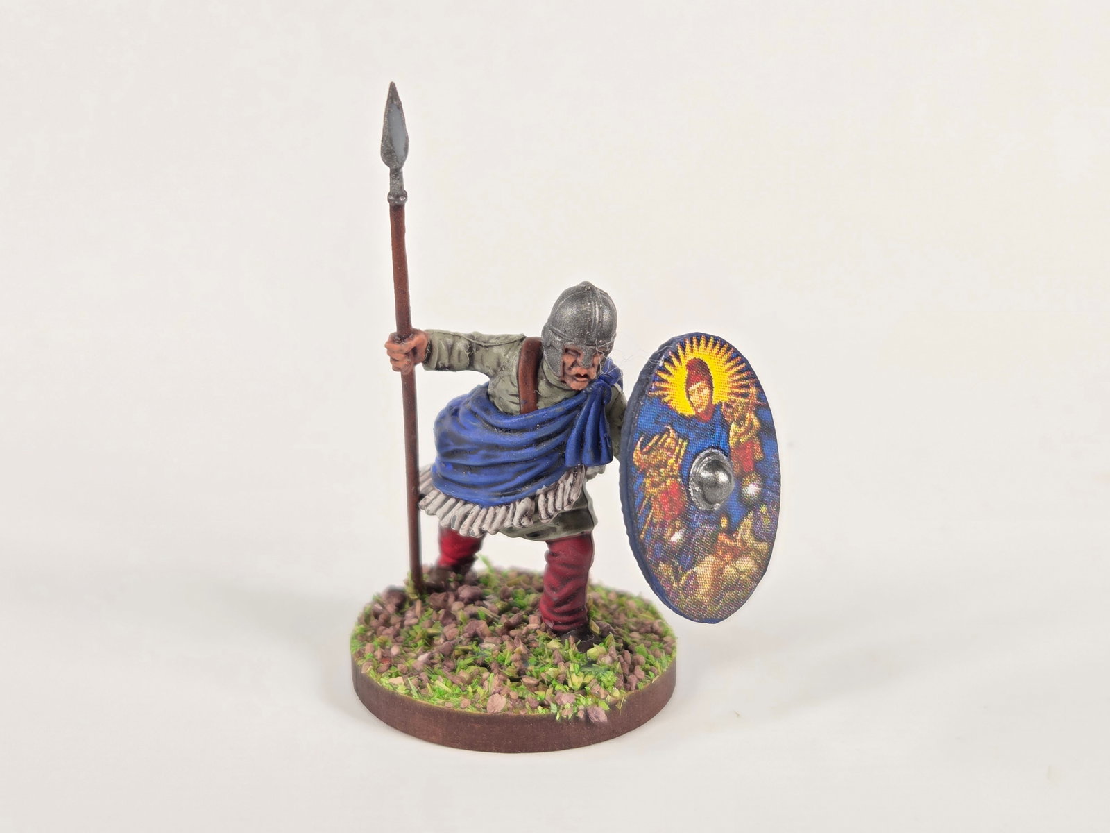 ASSORTED LOT OF VARIOUS BRAND WAR GAMING SOLDIERS (1 of 3)