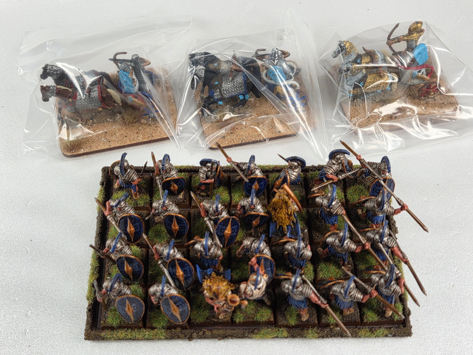 ASSORTED LOT OF VARIOUS BRAND WAR GAMING SOLDIERS (1 of 5)