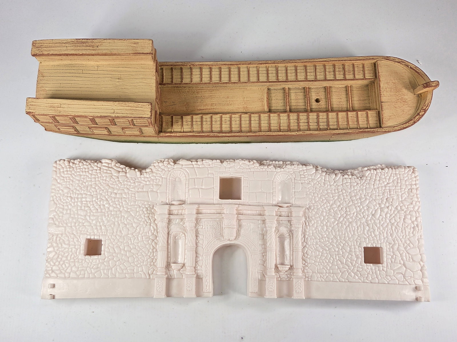 RESIN WAR GAMING WALL & BOAT HULL: BOTH REMAIN IN GOOD CONDITION.