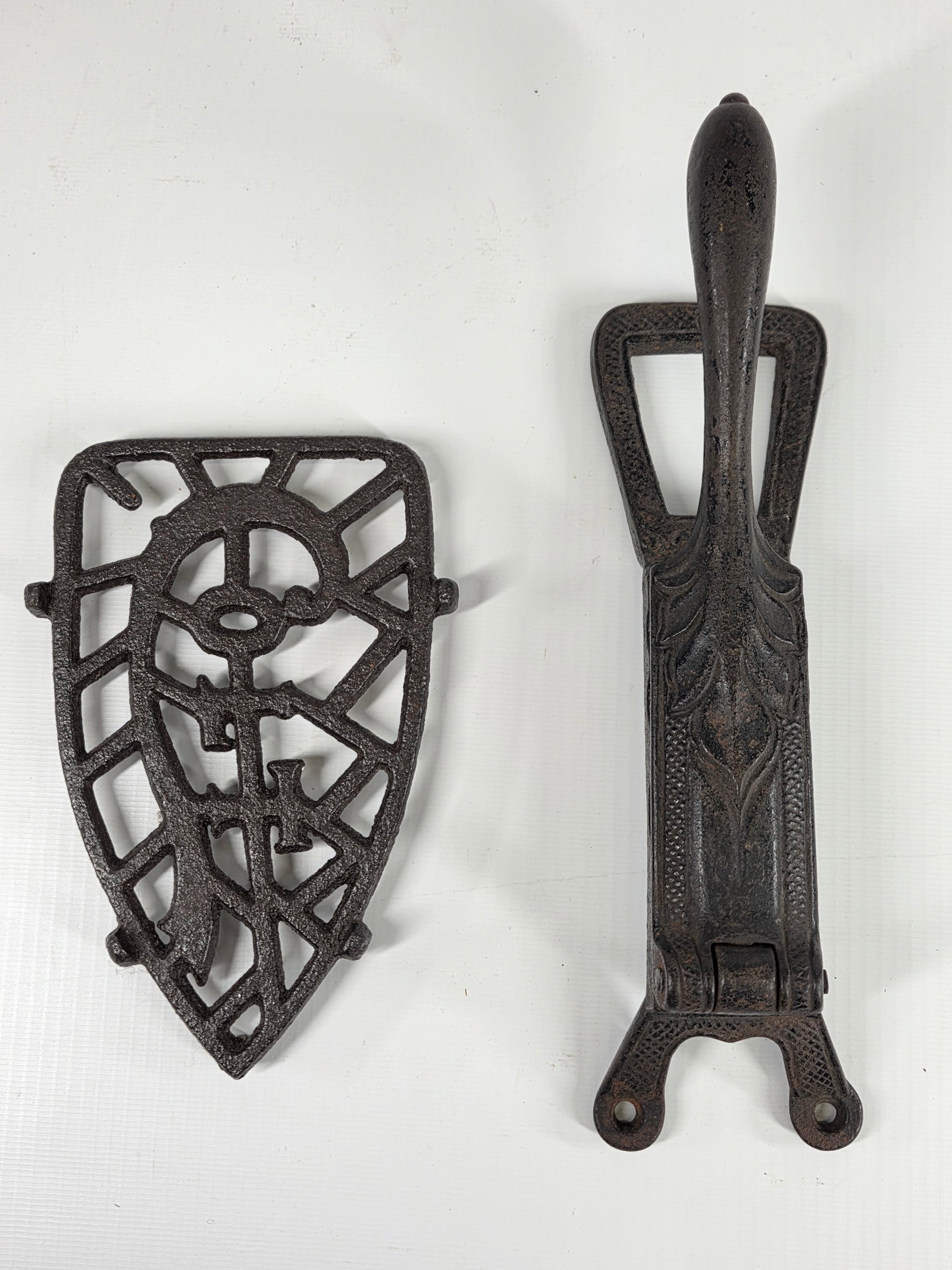 COLT CAST IRON TRIVET & CAST IRON APOTHECARY CORK PRESS (1 of 6)