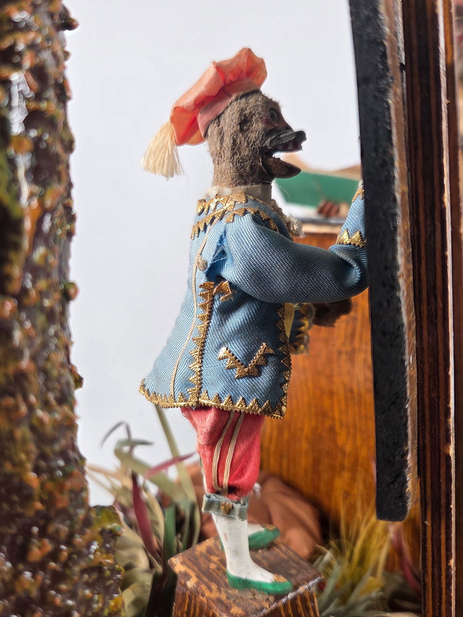ANTIQUE GERMAN WIND UP MONKEY AUTOMATON - 8