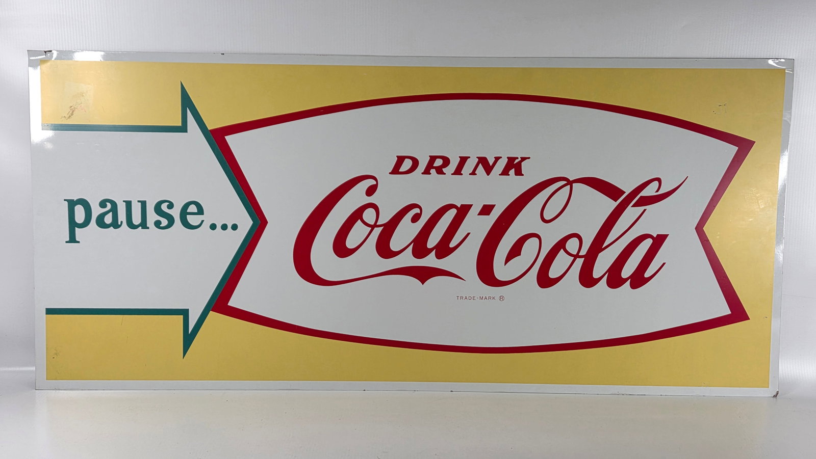 VINTAGE PAUSE DRINK COCA COLA METAL SIGN (1 of 6)