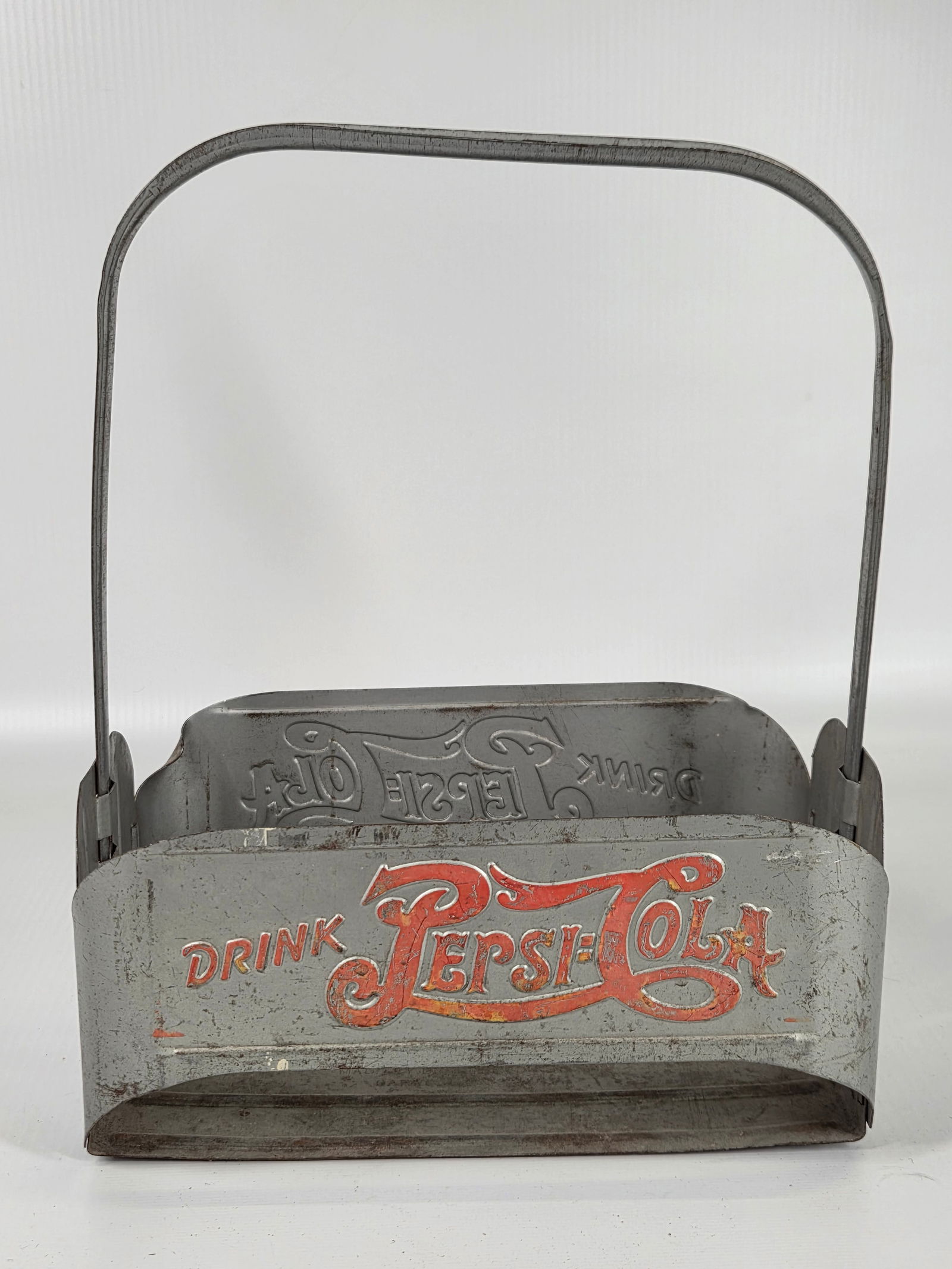 VINTAGE PEPSI COLA DOUBLE DOT METAL BOTTLE CARRIER (1 of 4)