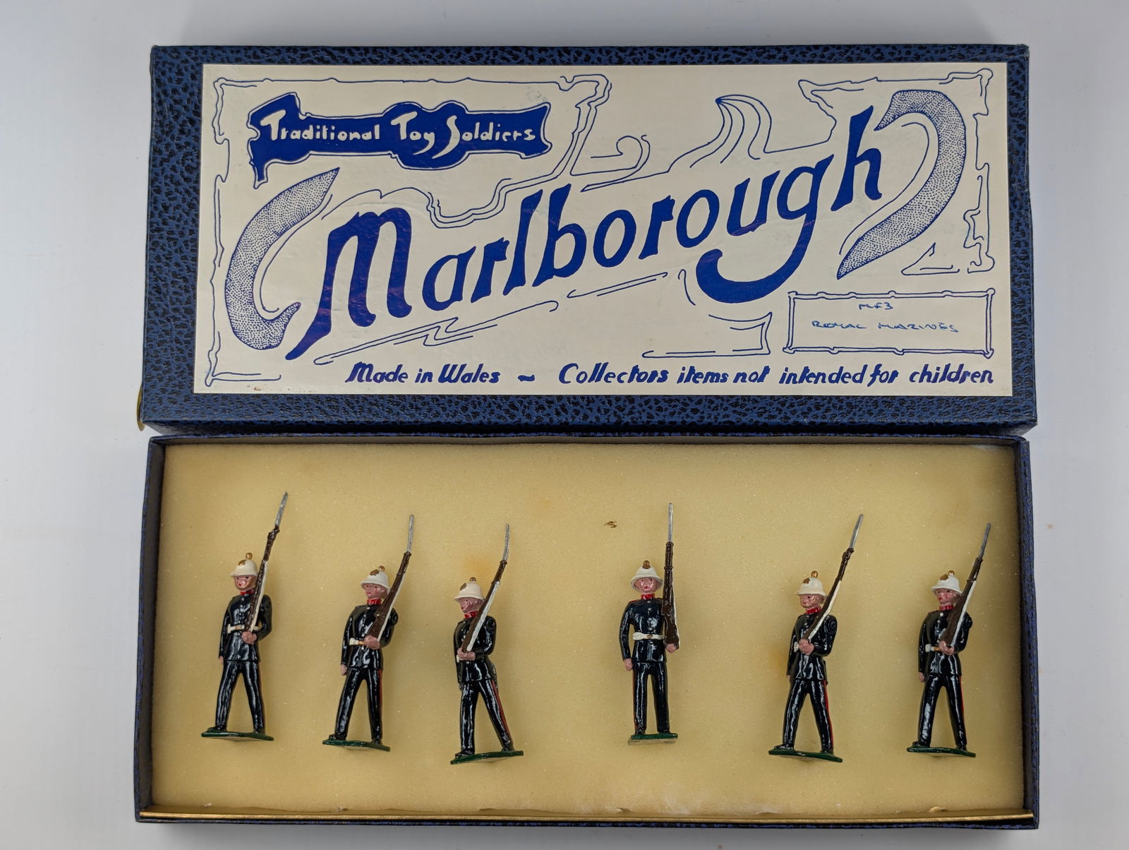 6) MARLBOROUGH ROYAL MARINES TOY SOLDIERS IN ORIGINAL BOX (1 of 4)