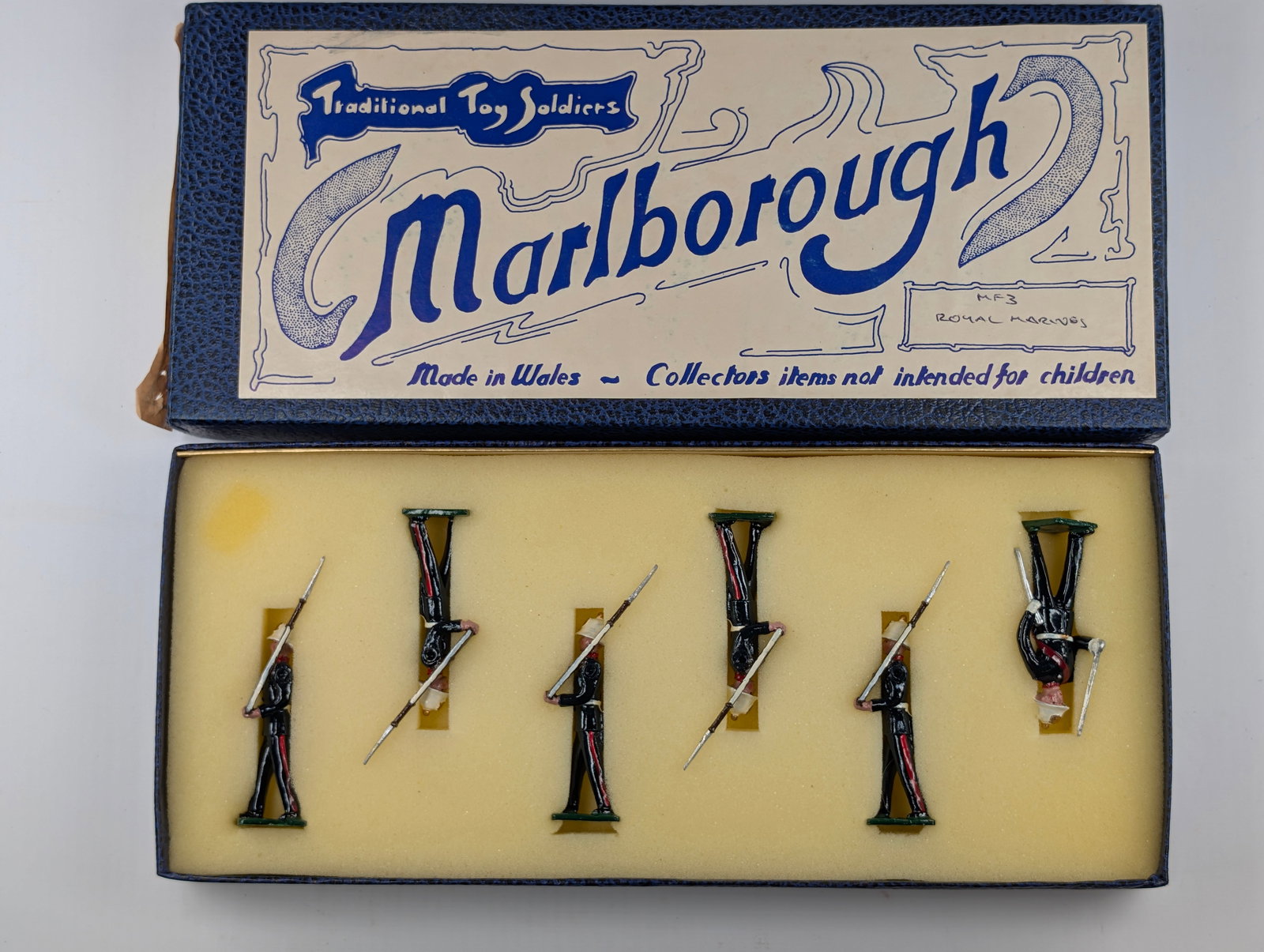6) MARLBOROUGH ROYAL MARINES TOY SOLDIERS IN ORIGINAL BOX (1 of 4)