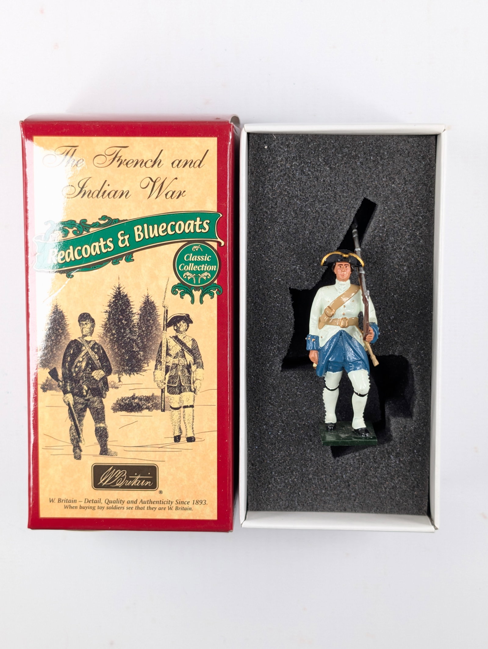 BRITAIN'S 1754 FRENCH CANADIAN PRIVATE FIGURE 1ST GEAR (1 of 2)
