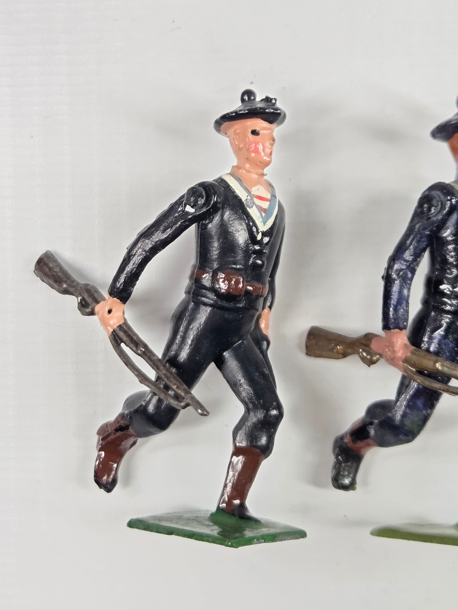 SET OF 3 BRITAIN'S NAVY LANDING PARTY SAILORS - 2