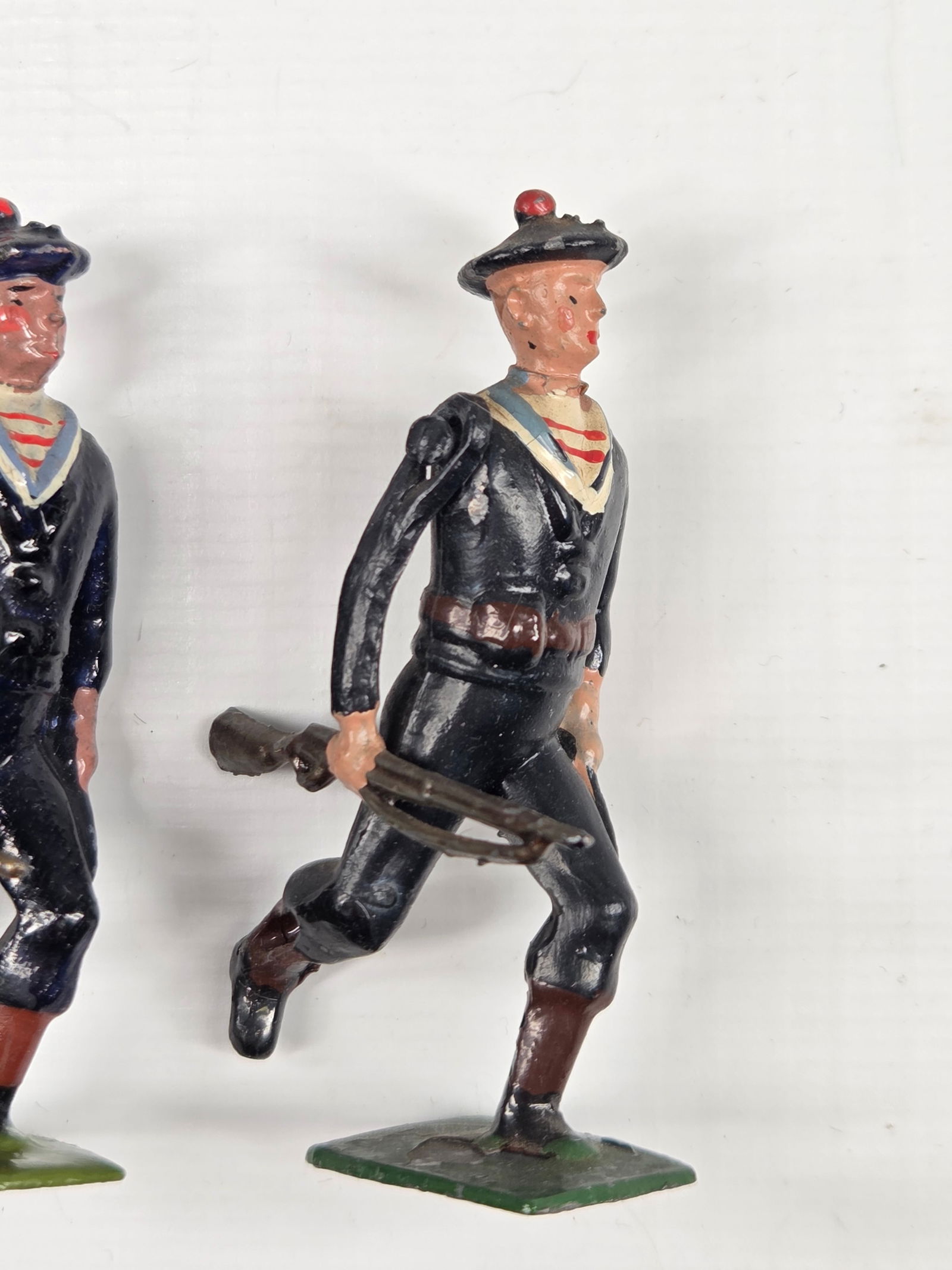 SET OF 3 BRITAIN'S NAVY LANDING PARTY SAILORS - 4