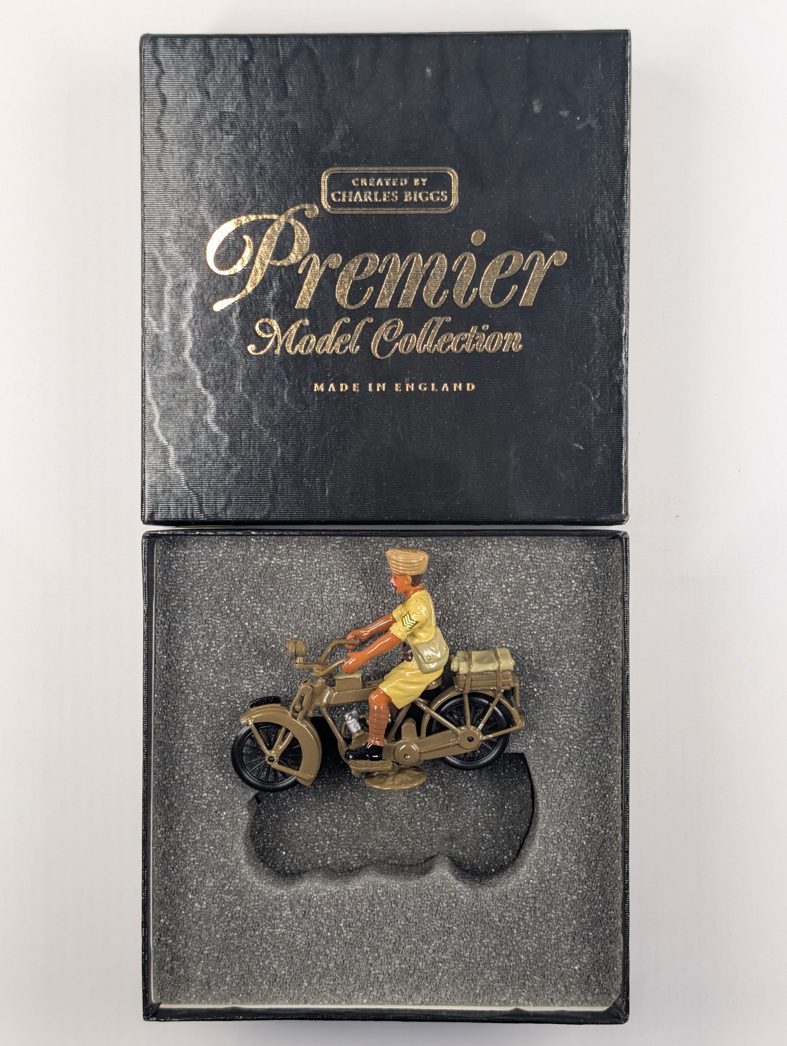 BRITAIN PREMIER SERIES 9906 INDIAN MOTORCYCLE DISPATCH (1 of 2)