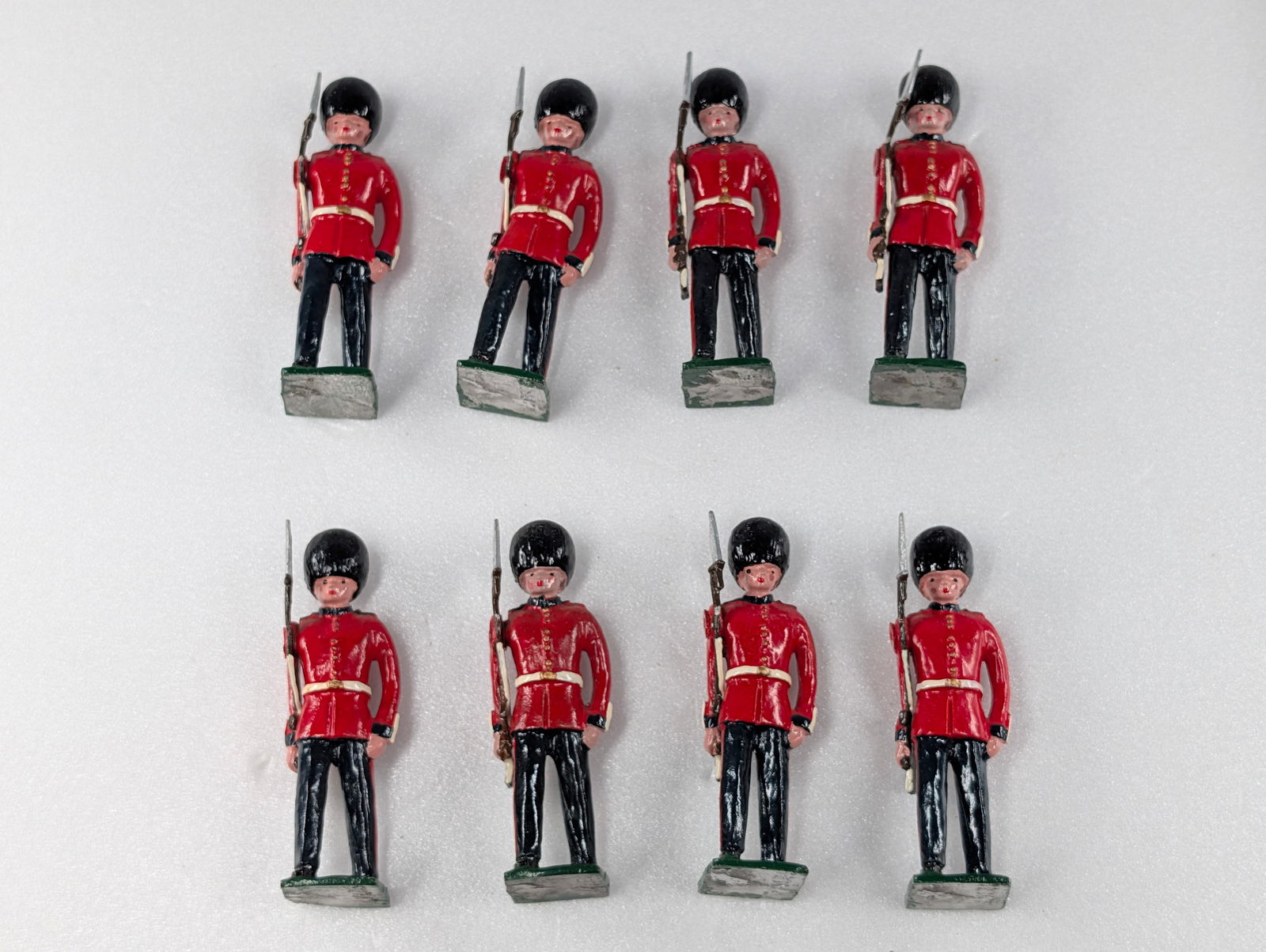 BLENHEIM B60 SCOTS GUARDS MARCHING - 2