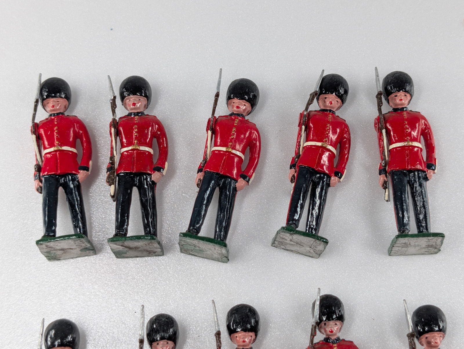 BLENHEIM B60 SCOTS GUARDS MARCHING - 2