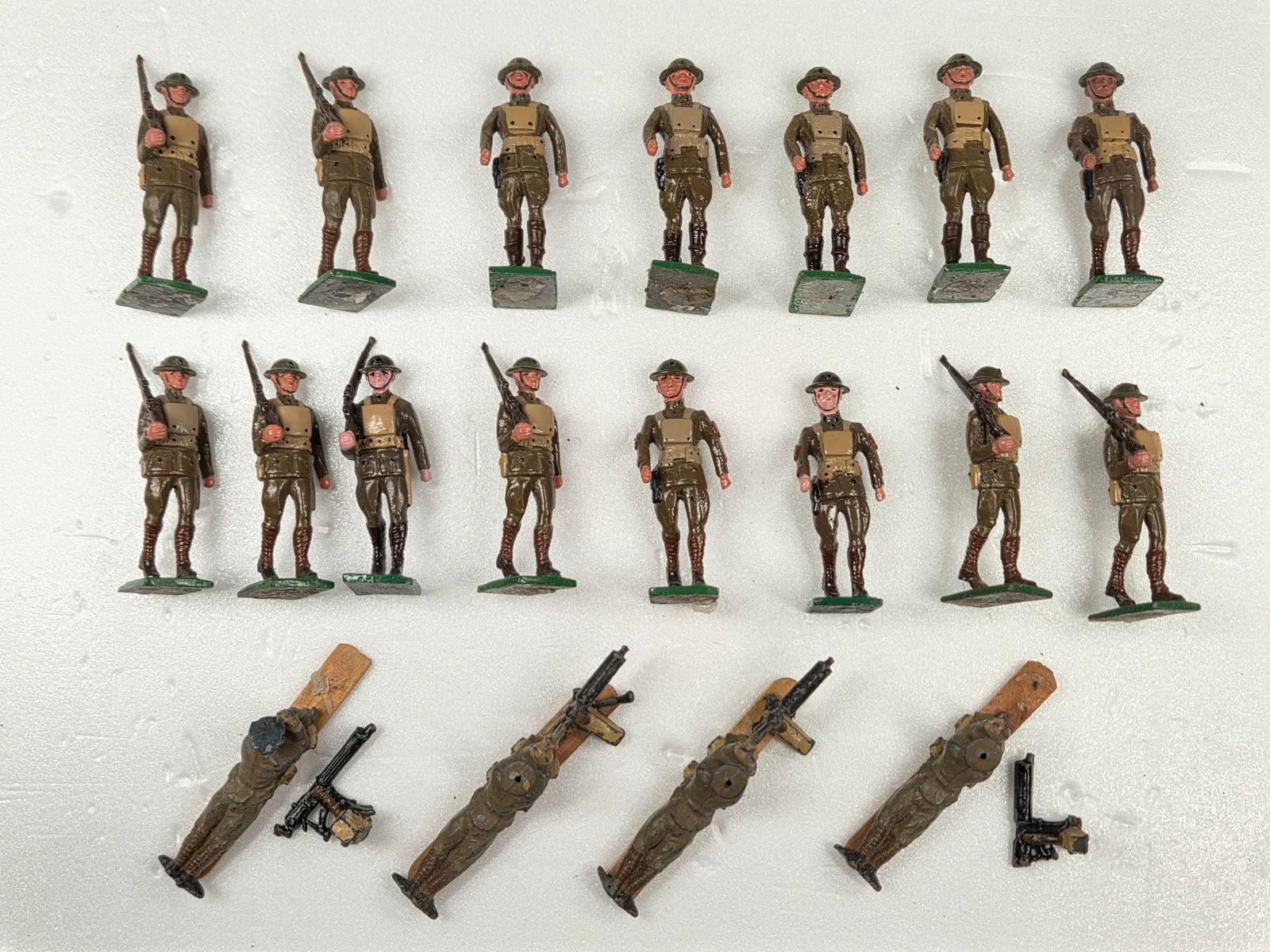 ASSORTED LOT OF HAND PAINTED MILITARY TOY SOLDIERS (1 of 6)