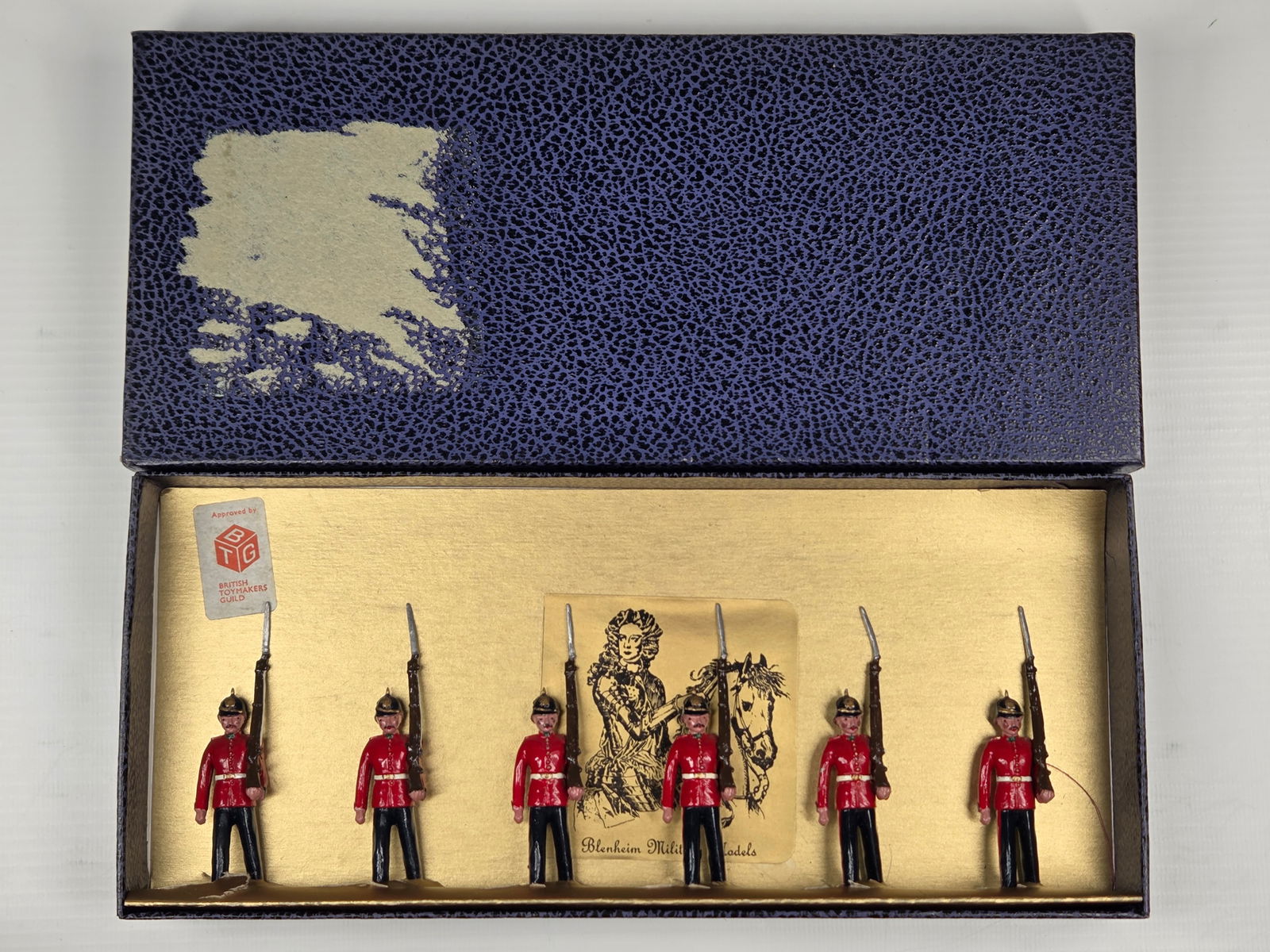 BLENHEIM 6-PIECE SOLDIER SET W/ BOX (1 of 3)