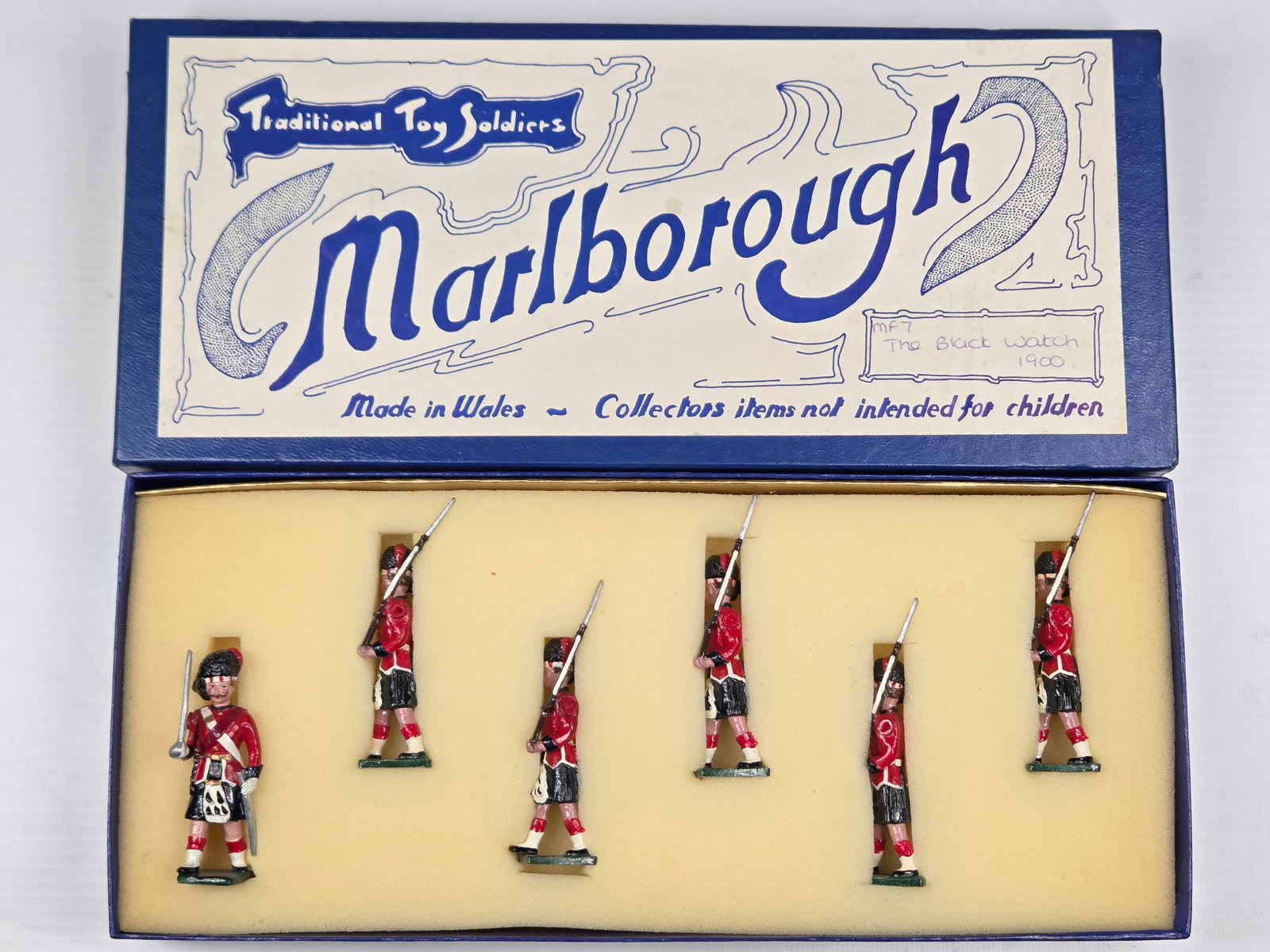 MARLBOROUGH M7 BLACK WATCH (1 of 4)