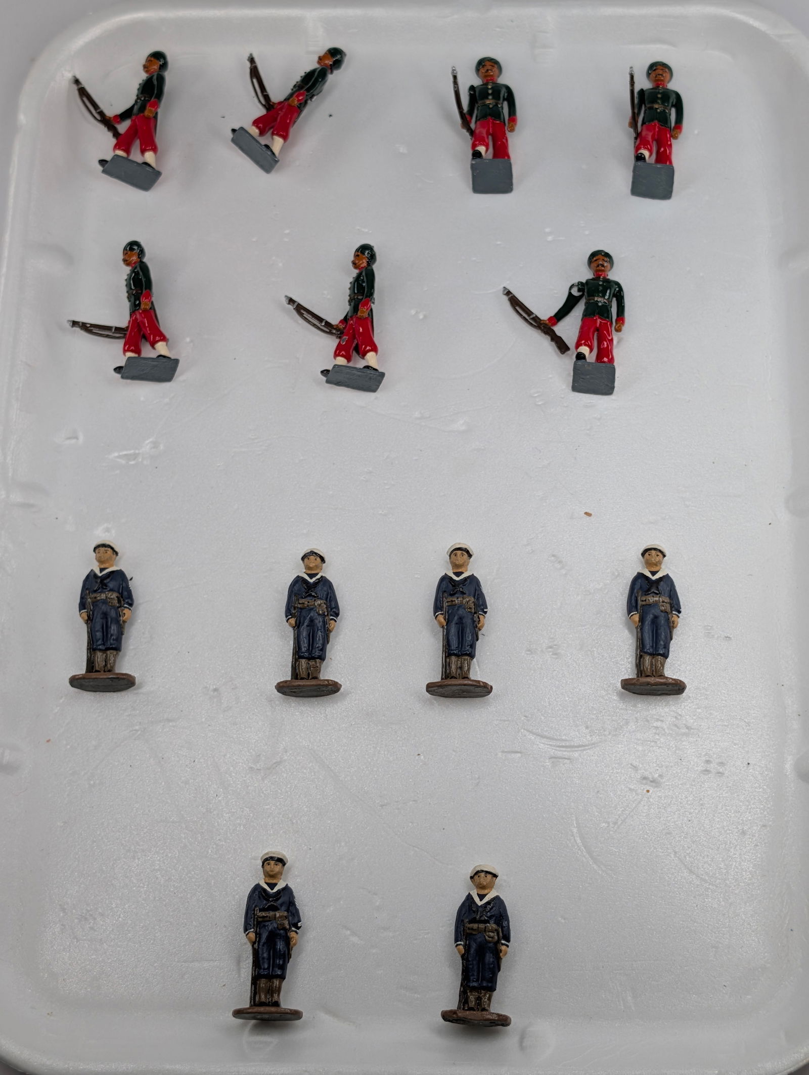 2) SETS OF MINIATURE HAND PAINTED LEAD SOLDIERS: ALL REMAIN IN GOOD CONDITION, SHOWING SOME PAINT WEAR.