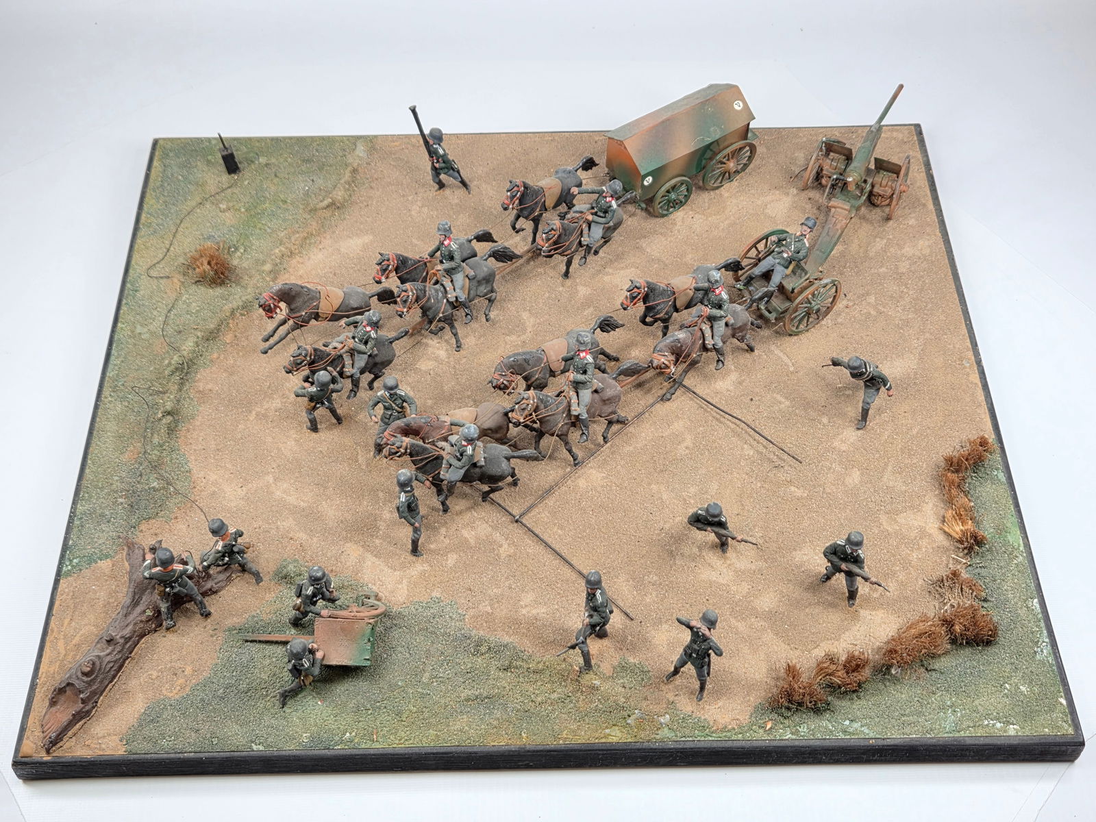 CUSTOM HAND MADE TOY SOLDIER DIORAMA (1 of 10)