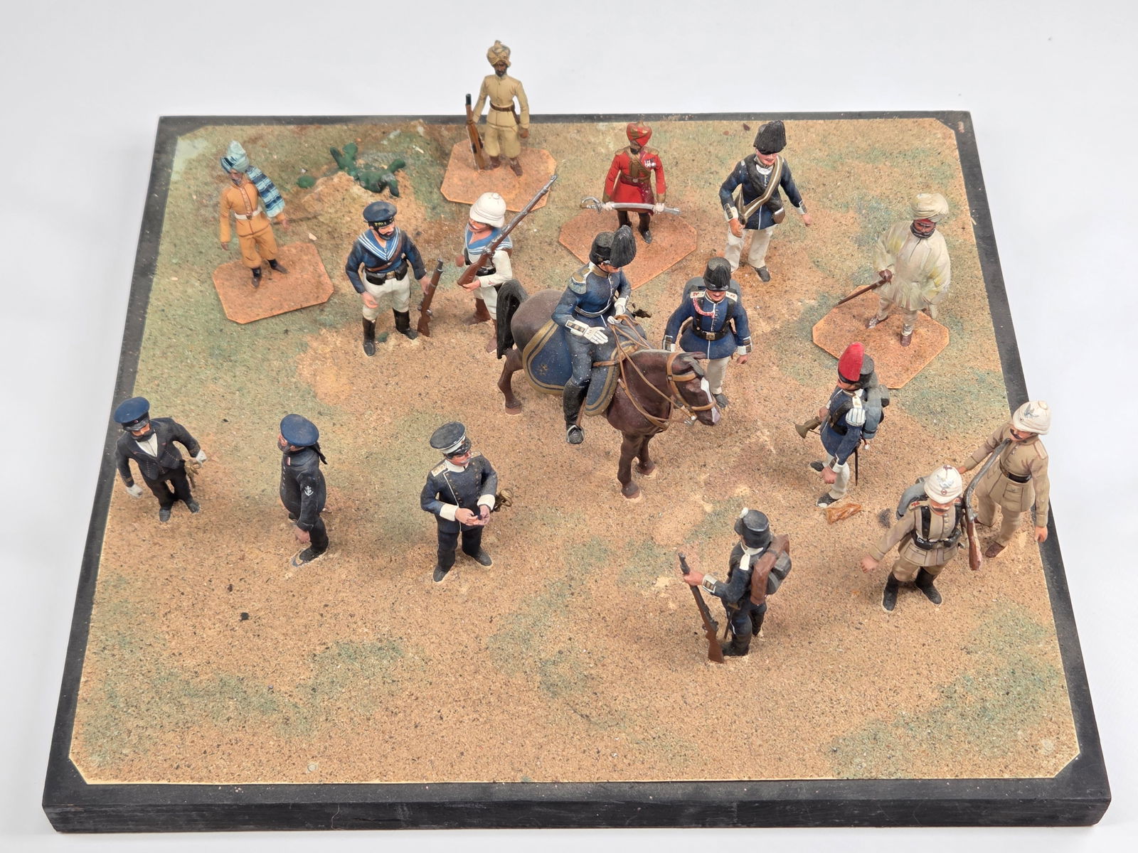 CUSTOM HAND MADE TOY SOLDIER DIORAMA (1 of 7)