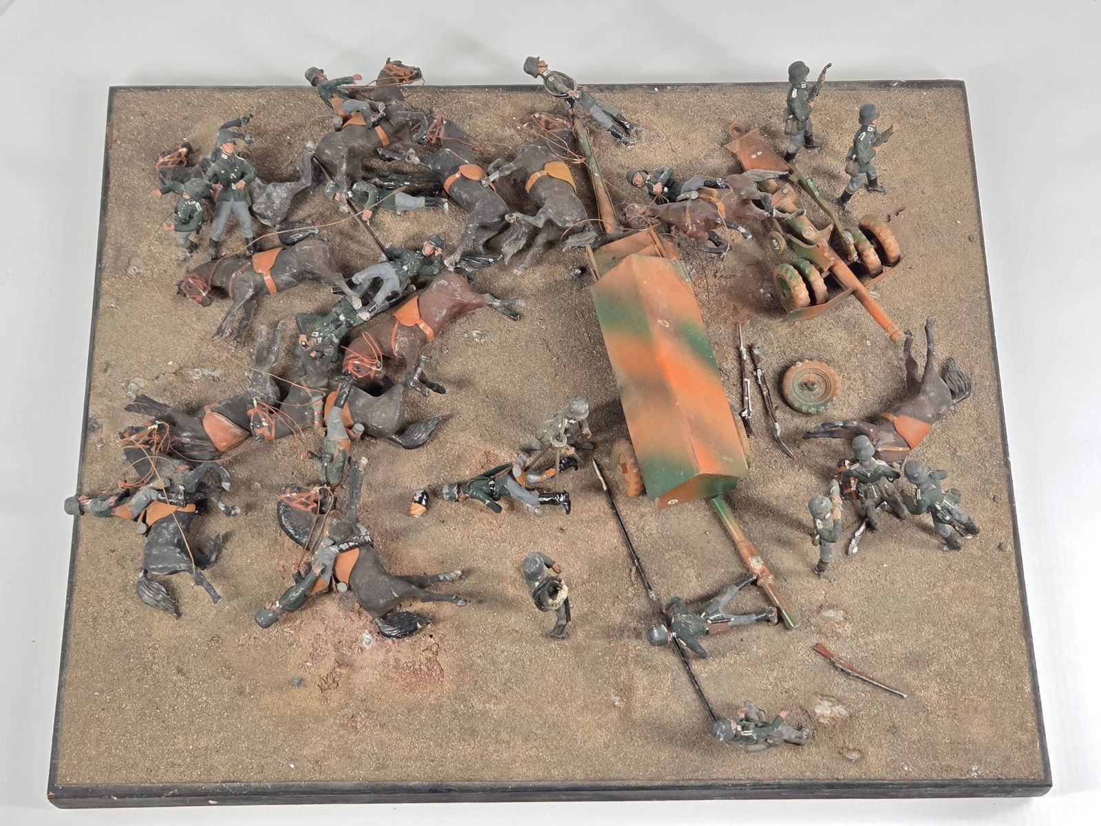 CUSTOM HAND MADE TOY SOLDIER DIORAMA: REMAINS IN GOOD CONDITION, HOWEVER SOME LOOSE PIECES. SOME REPAIRS NEEDED. DUSTY, NEEDING CLEANED.