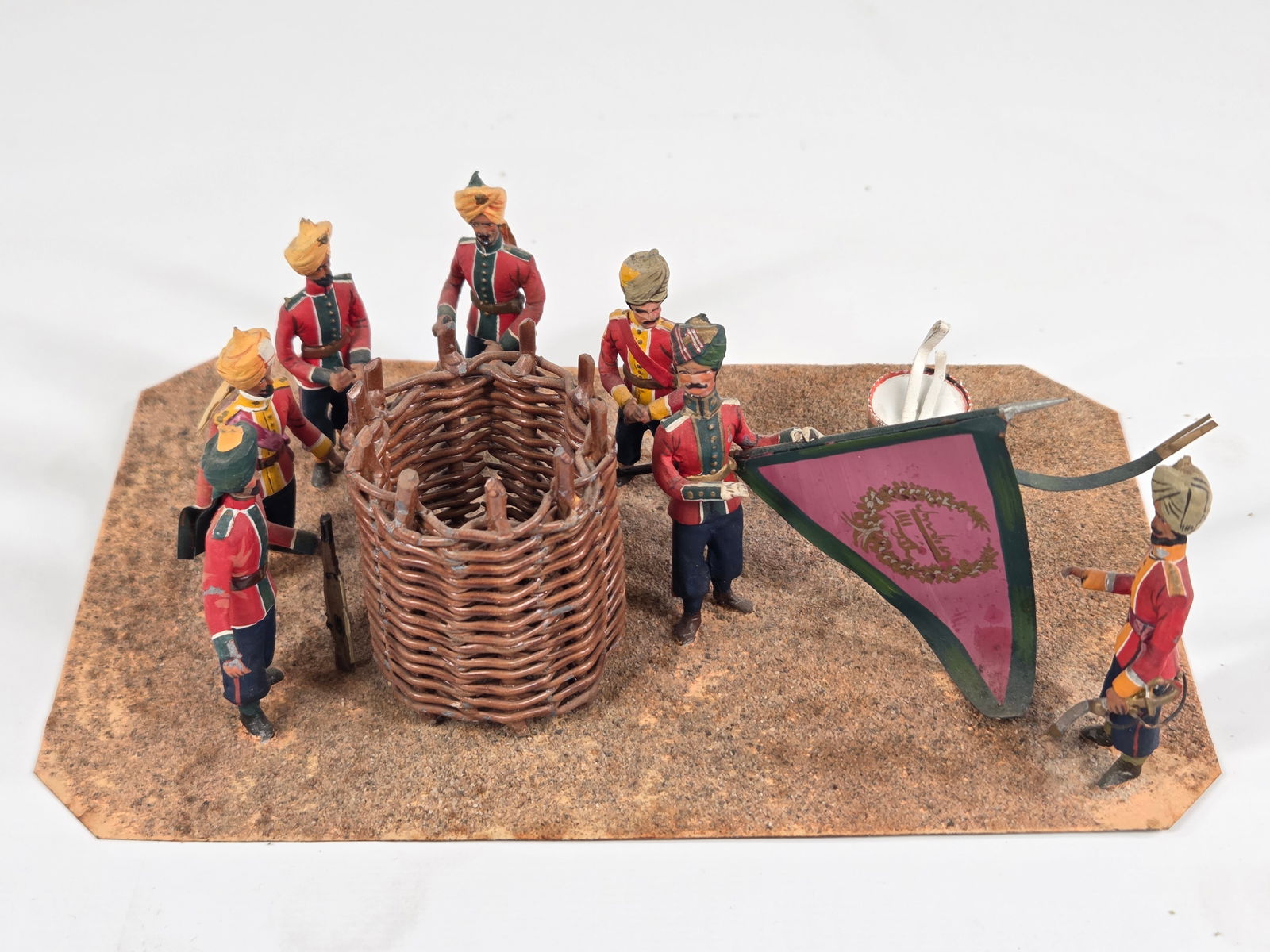 CUSTOM HAND MADE TOY SOLDIER DIORAMA (1 of 6)