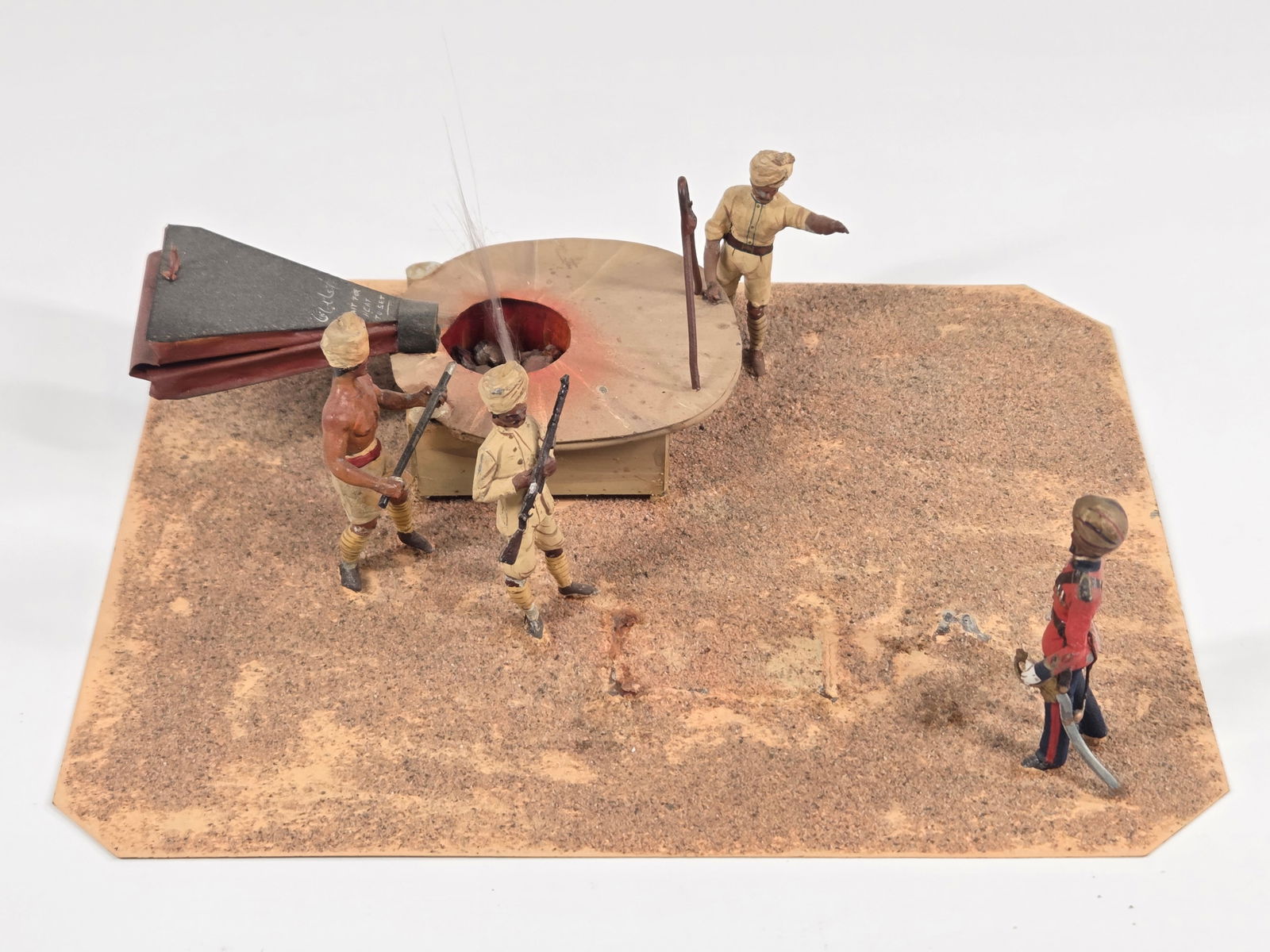 CUSTOM HAND MADE TOY SOLDIER DIORAMA (1 of 5)